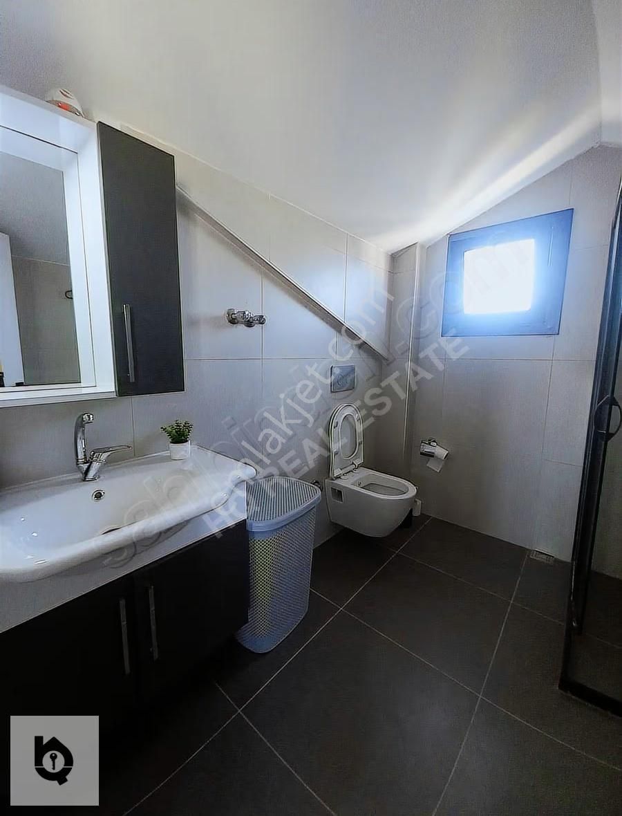 Hq Emlaktan Akarca'da Müstakil 5+1 Satılık Lüks Villa - Görsel 11