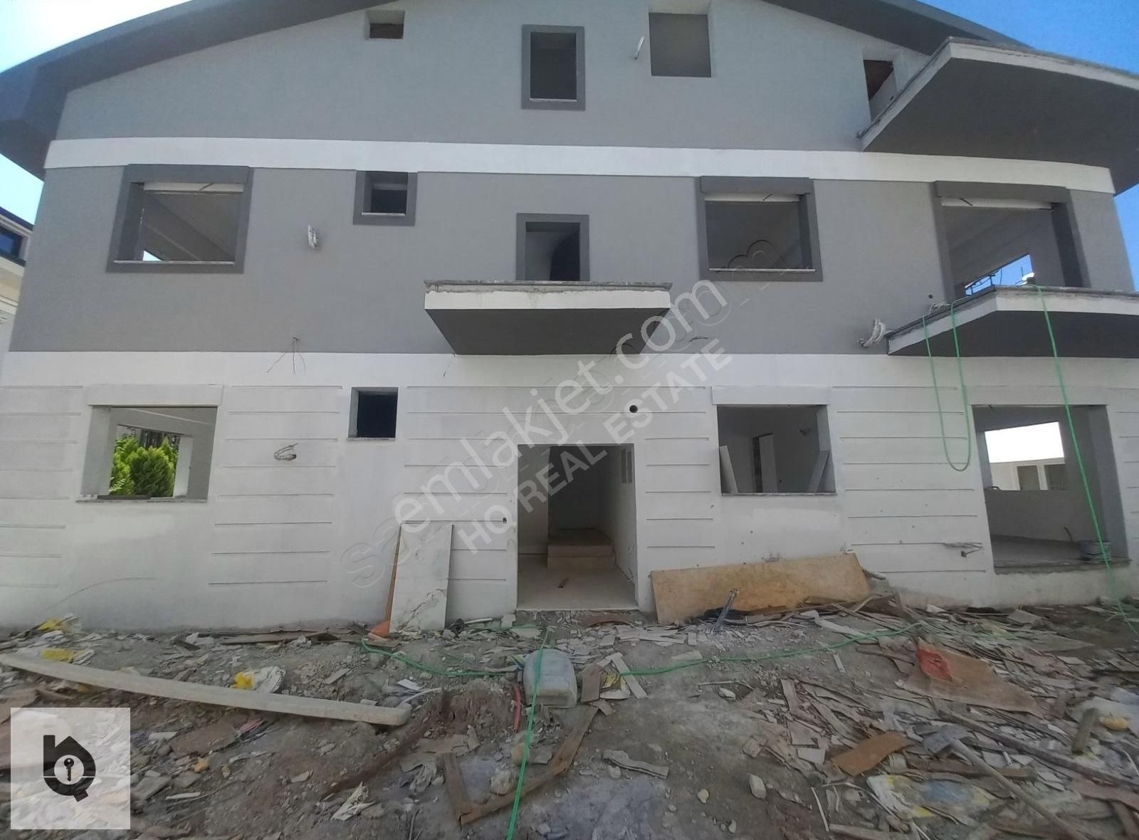 Hq Emlaktan Foça Mah Satılık Çalış Plaja Yakın 3+1 Dubleks Daire