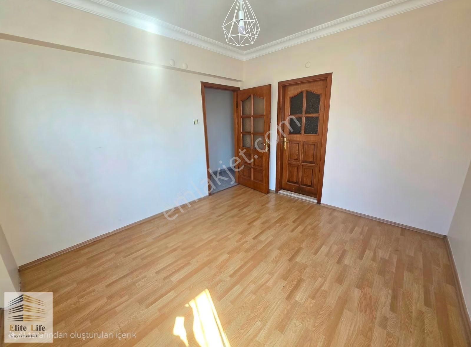 Ümraniye Madenler'de Site İçerisinde 160 M2 3+1 Daire - Görsel 3