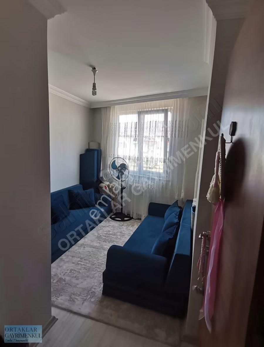 Sultanbeyli Adil Mahallesinde 2+1 Ara Kat Asansörlü - Görsel 9