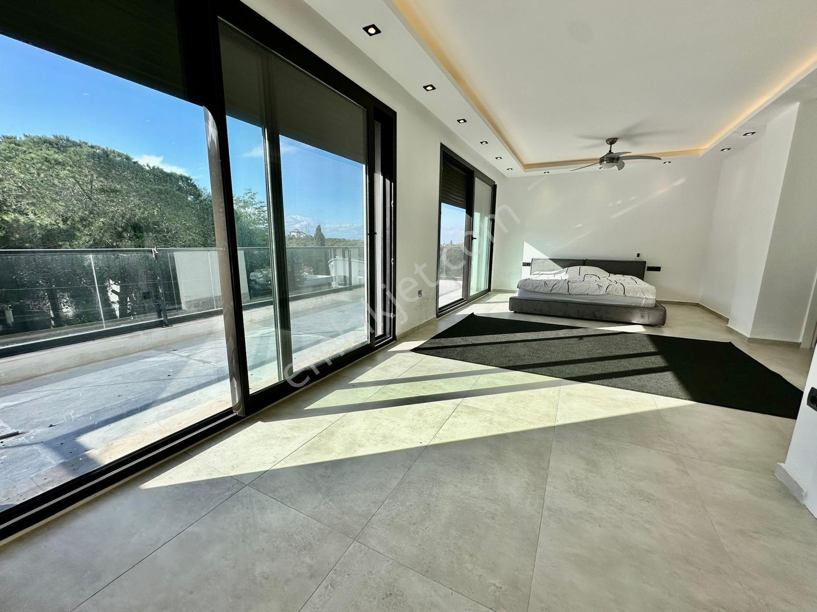 Aydın Didim Mavişehir 6+1 Ayrı Muftak Havuzlu Satılık Villa - Görsel 10