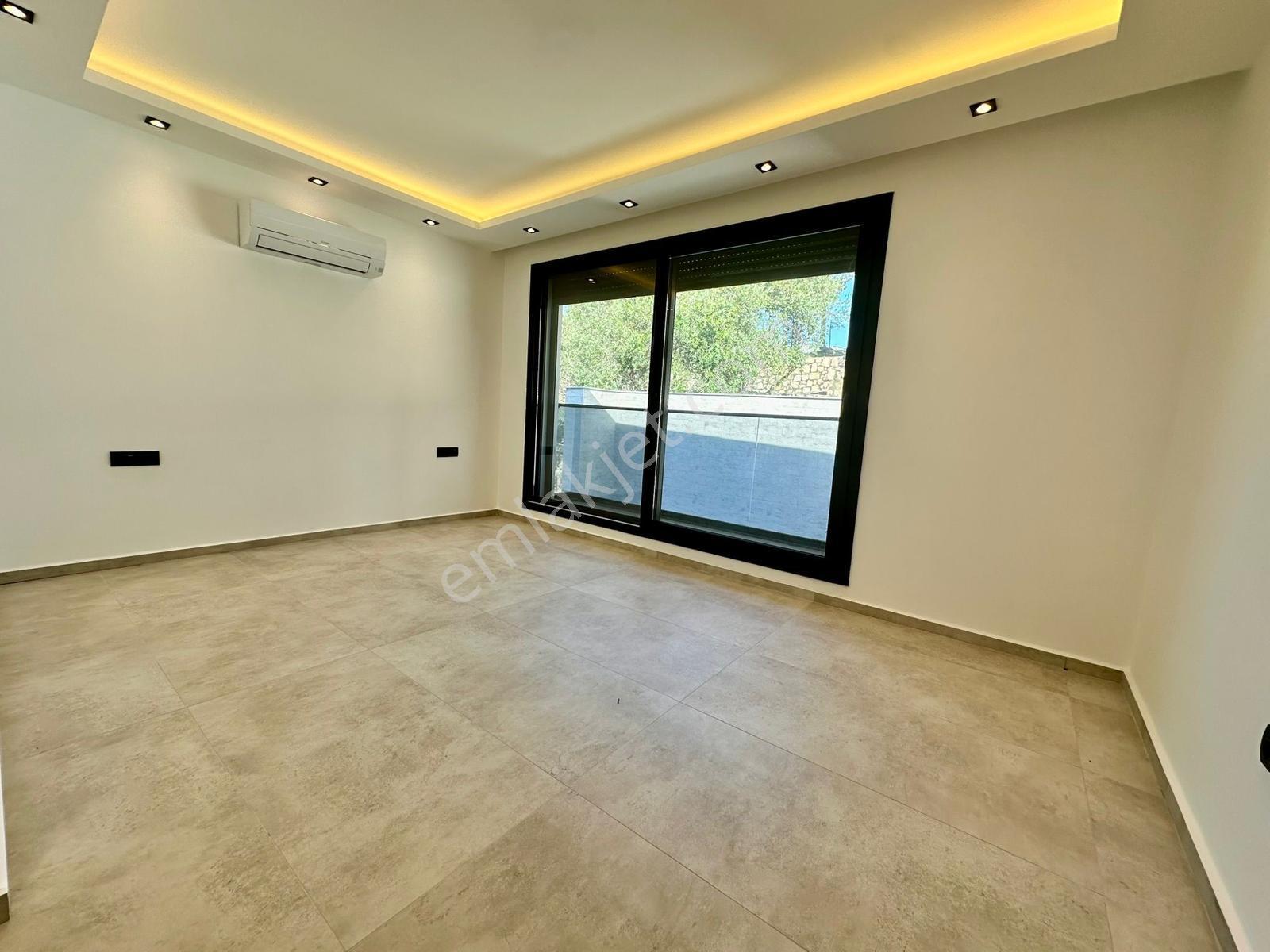 Aydın Didim Mavişehir 6+1 Ayrı Muftak Havuzlu Satılık Villa - Görsel 7