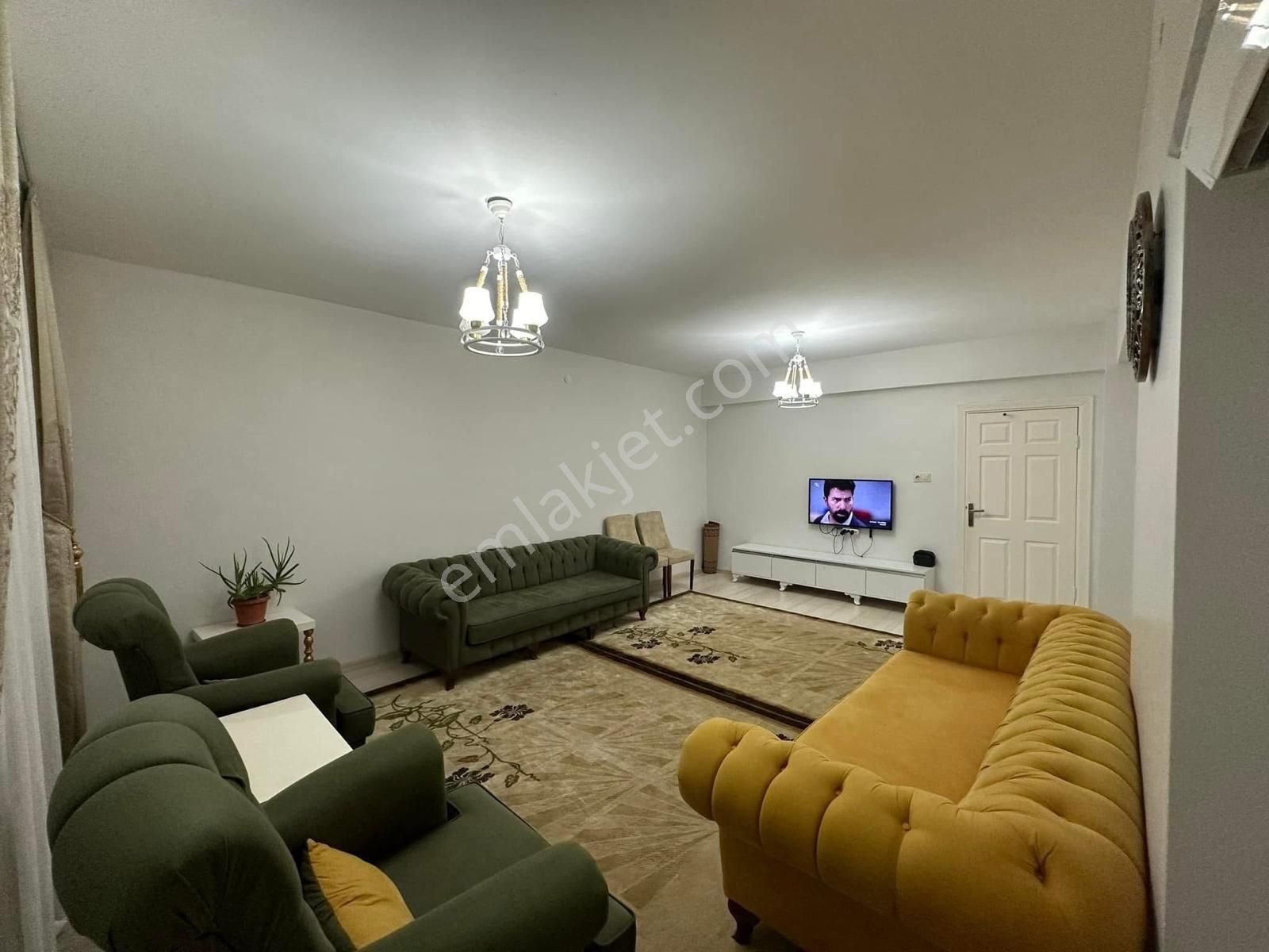 Akev Gayrimenkul'den Akpiyar'da Bakımlı Geniş Son Kat 3+1 Daire - Görsel 13