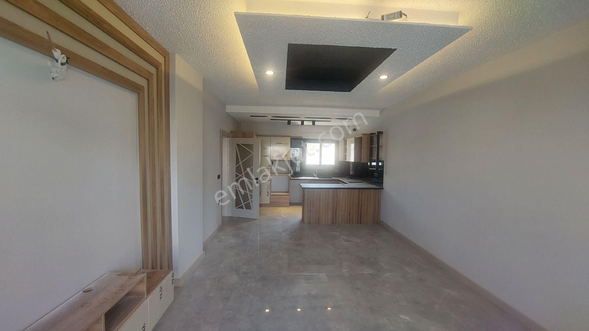 Kuşadası Ege Mahallesinde Havuzlu Sitede Deniz Ve Havuz Manzaralı Yerden Isıtmalı 3+1 Sıfır Daire - Görsel 21