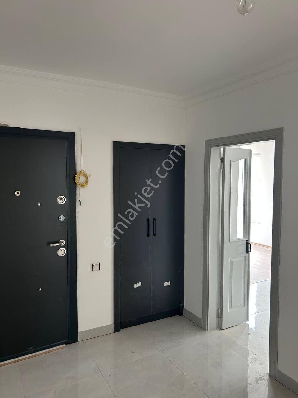 Güzelobada Denize Yakın Tadilatlı 3+1 Daire - Görsel 34
