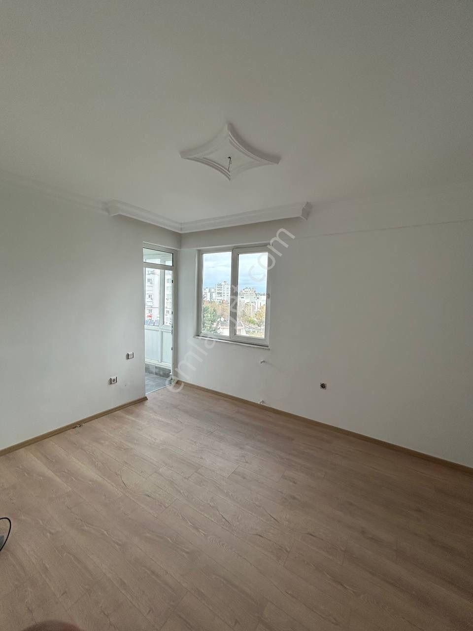 Güzelobada Denize Yakın Tadilatlı 3+1 Daire - Görsel 5