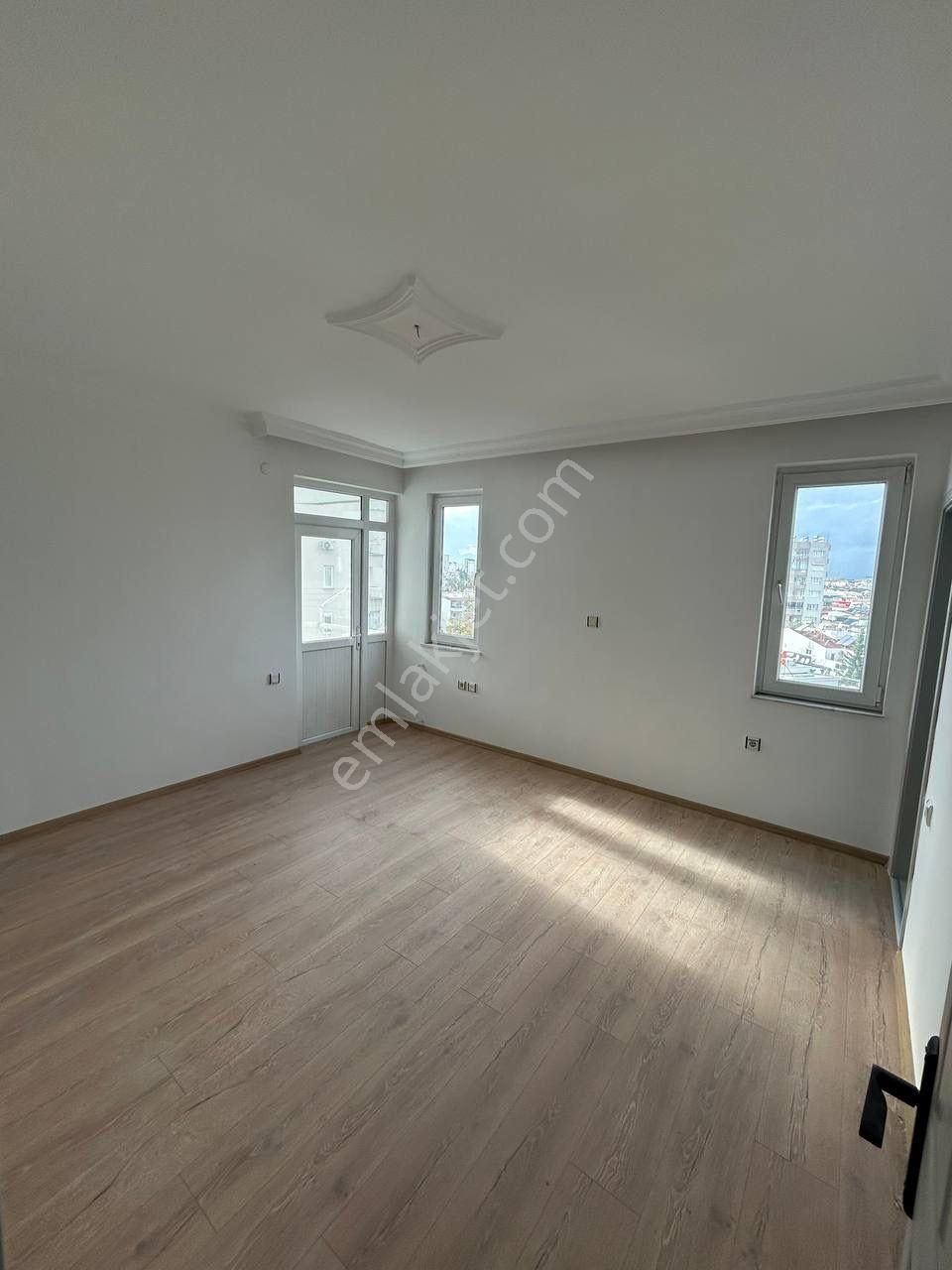 Güzelobada Denize Yakın Tadilatlı 3+1 Daire - Görsel 8