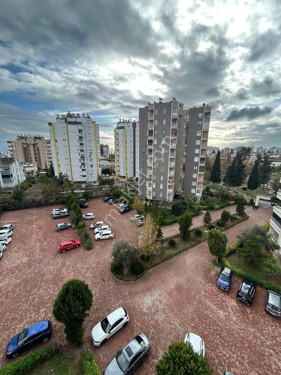 Güzelobada Denize Yakın Tadilatlı 3+1 Daire - Görsel 16