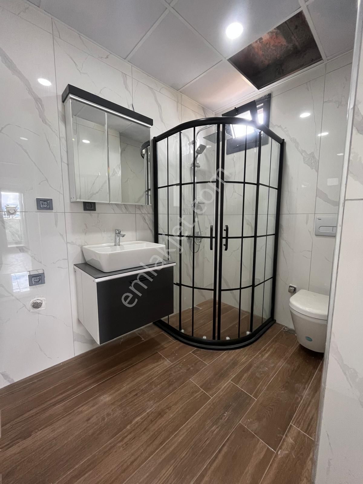 Güre Ssk Mevkisinde 6+1 Satılık Tasarım Villa - Görsel 28