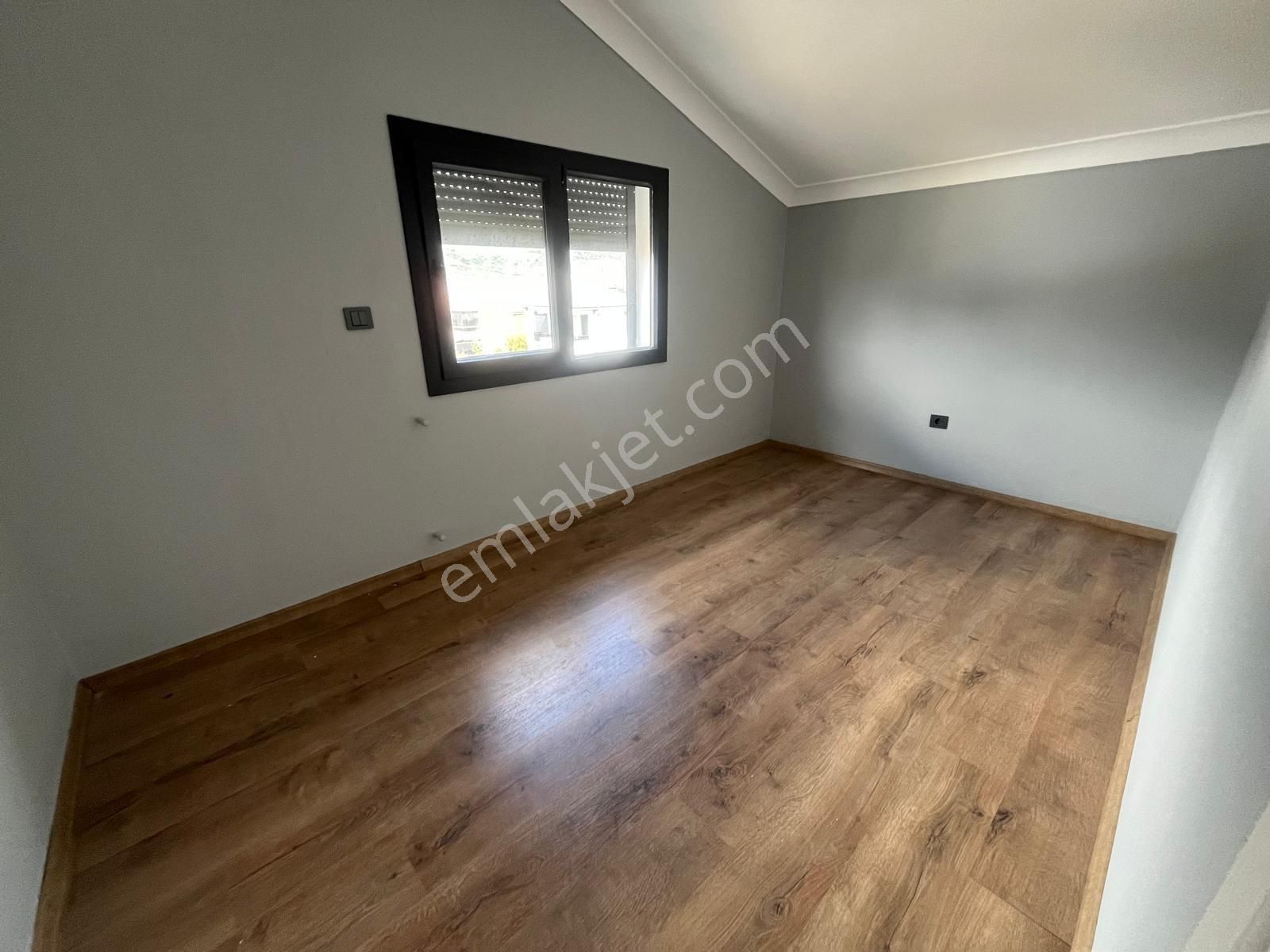 Güre Ssk Mevkisinde 6+1 Satılık Tasarım Villa - Görsel 33