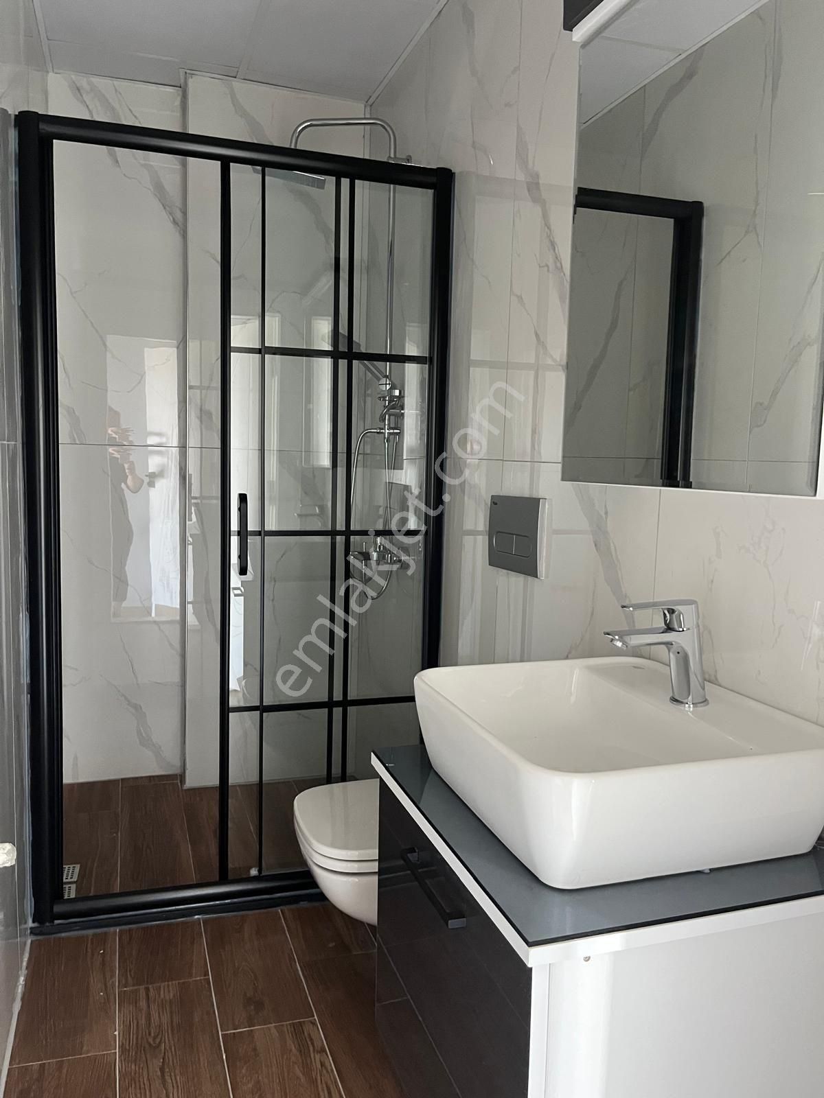 Güre Ssk Mevkisinde 6+1 Satılık Tasarım Villa - Görsel 16