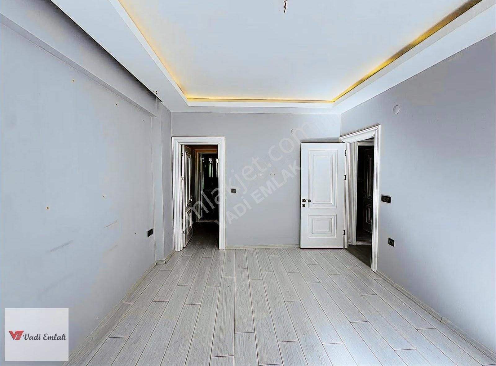 Satılık 4+1 Lüks Arakat Daire - Görsel 4