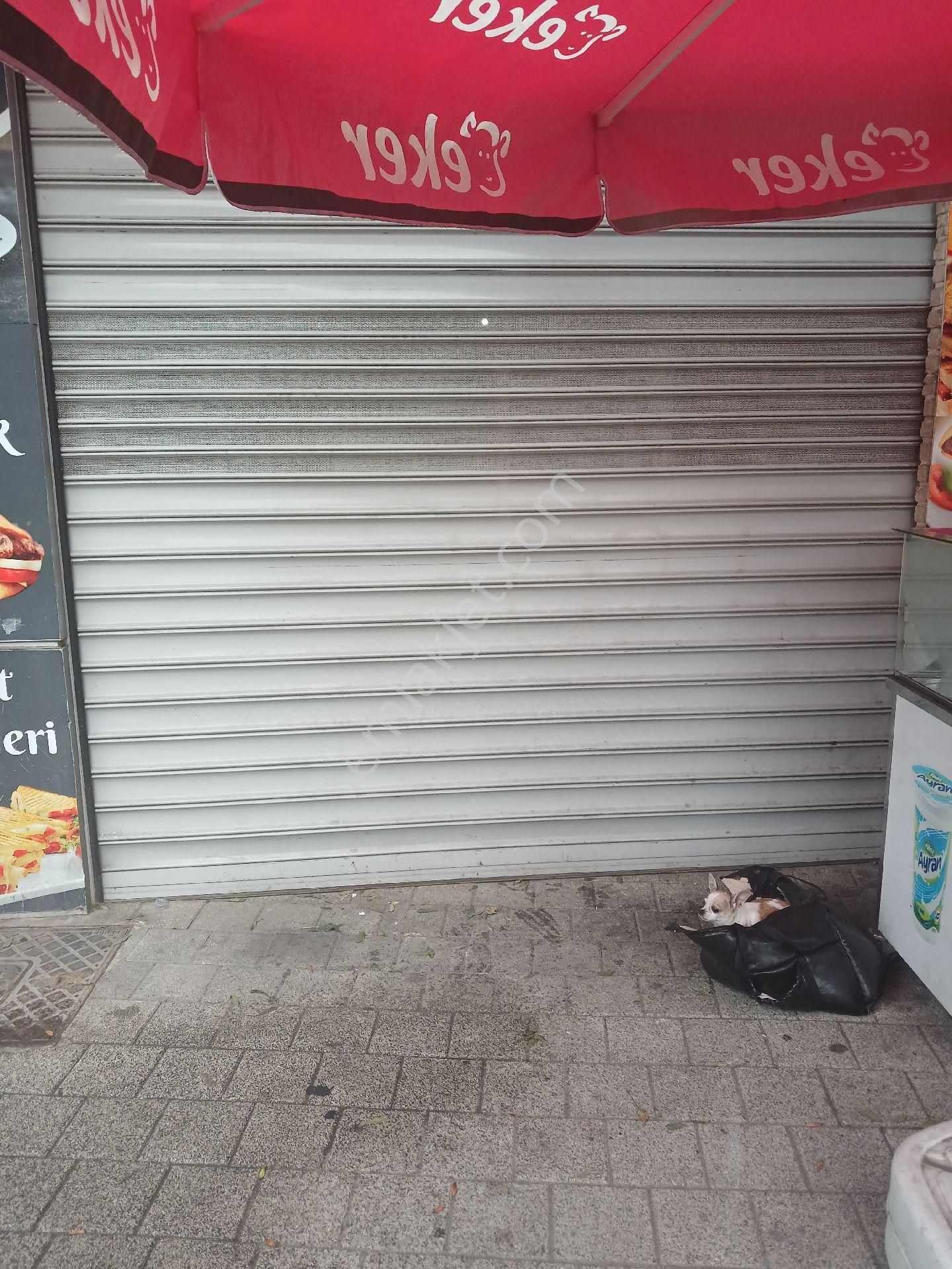 Tarabya Üstü Mahallesinde Cadde Üzeri Kiralık Depo