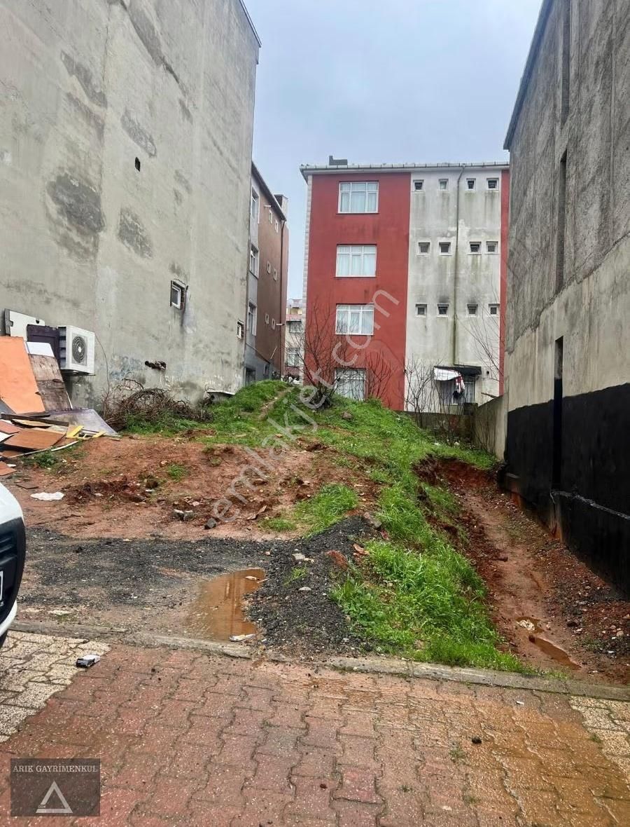 Arık Gayrimenkul'den Mehmet Akif Ersoy'da 243 M² İmarlı Arsa