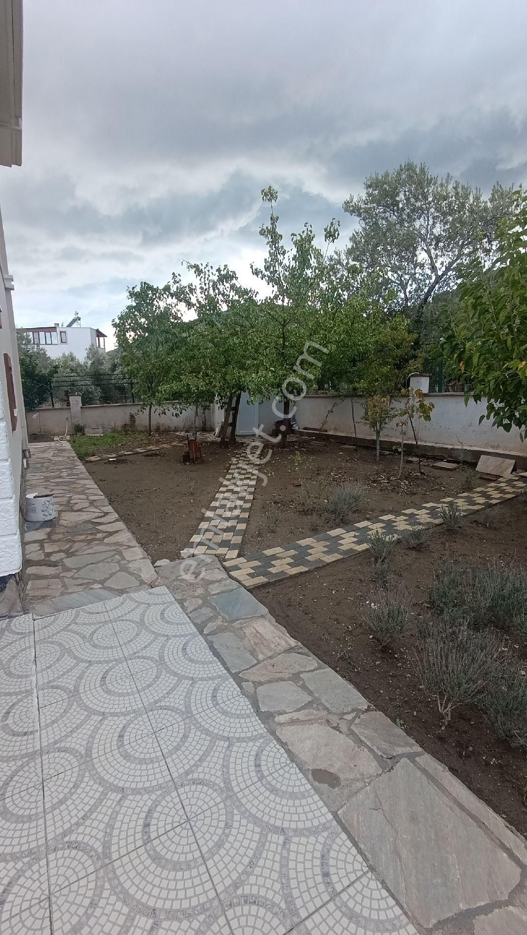 Güre Mah.satılık Tam Müstakil 3+1 Villa - Görsel 3