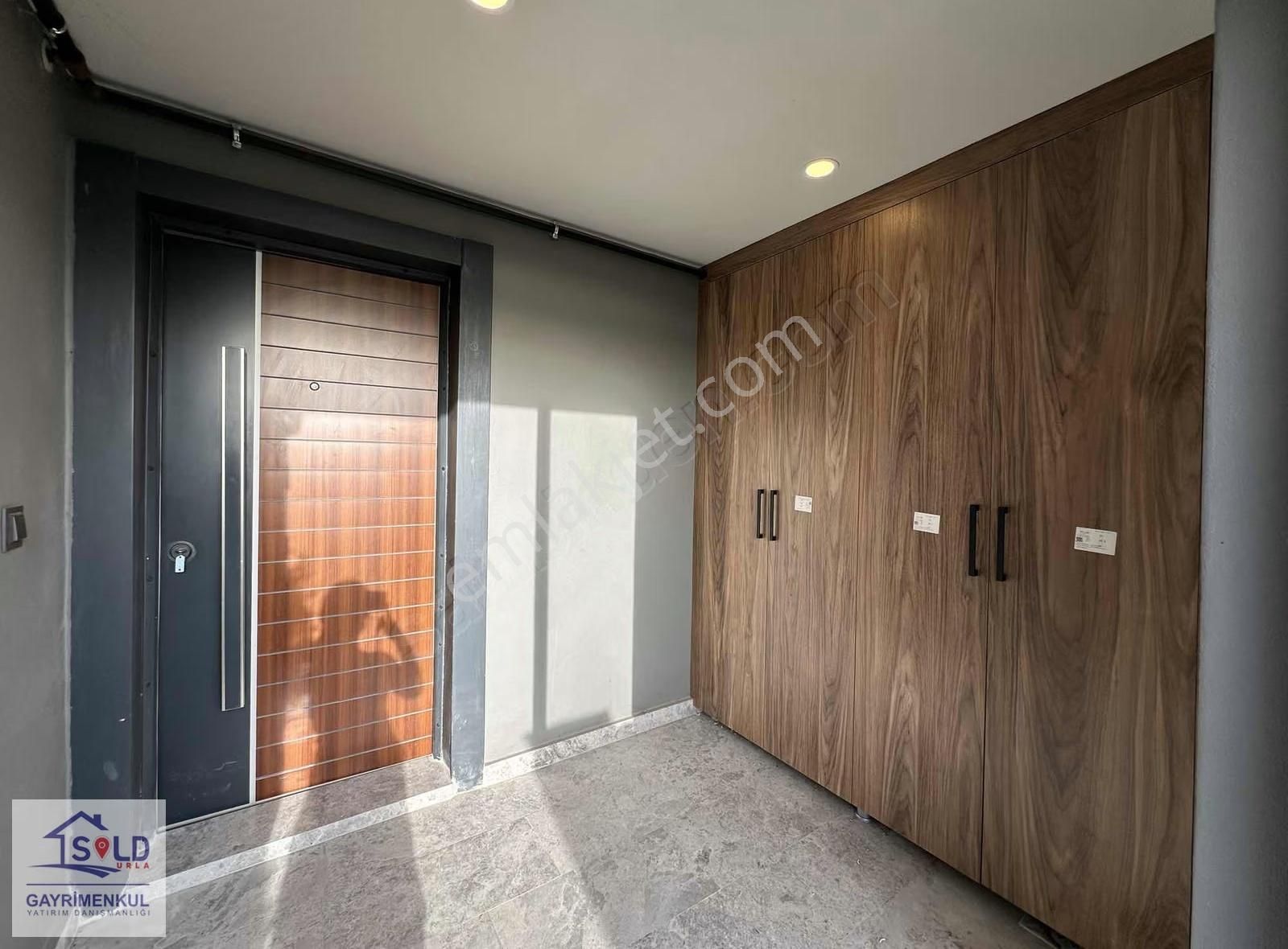 Urla Atatürk Mahallesi Site İçi Satılık Havuzlu Villa - Görsel 10