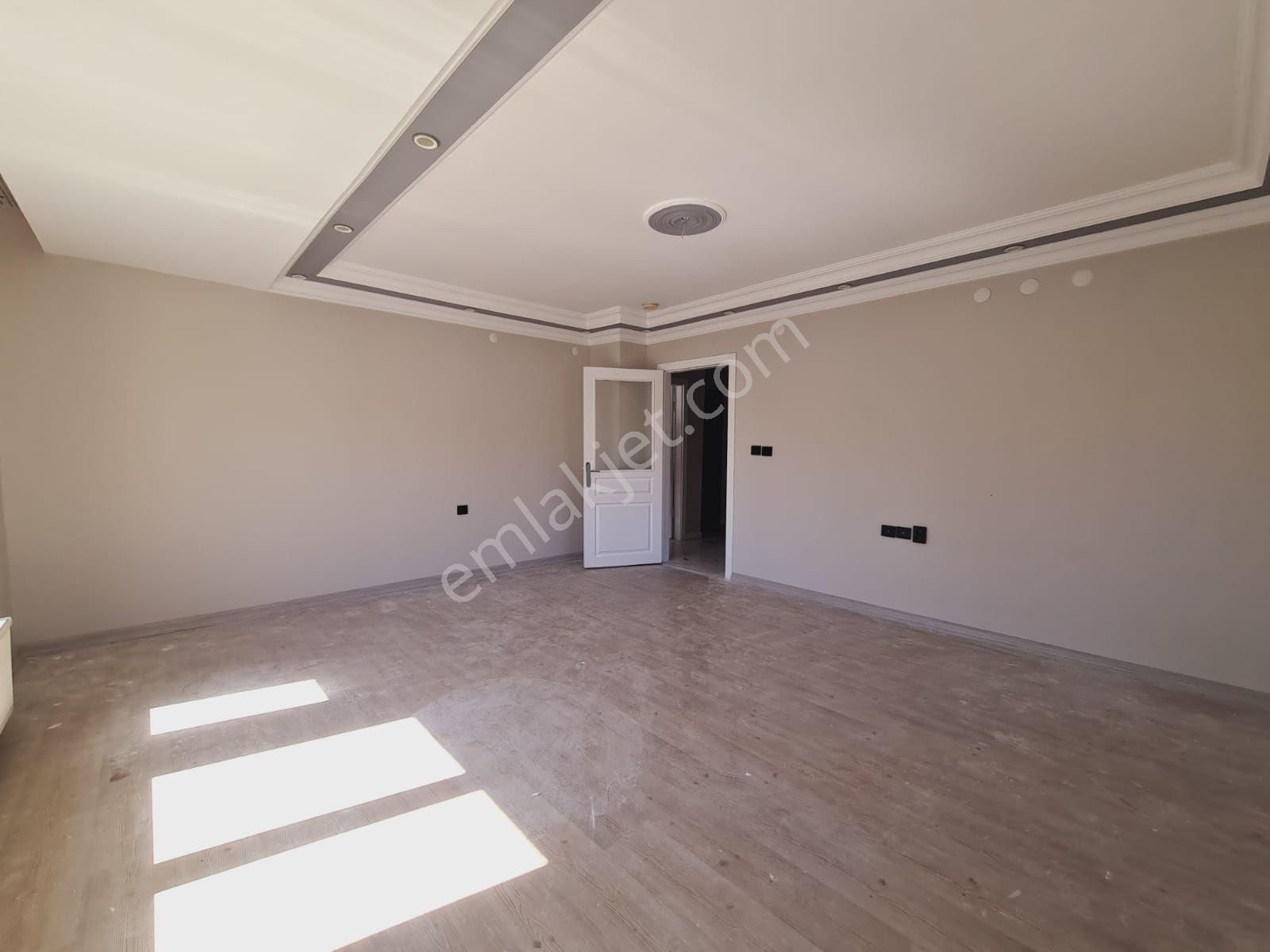 Melek Özen İ.ö.o Arkasında Full Yapılı Asansörlü 6+1 - Görsel 16