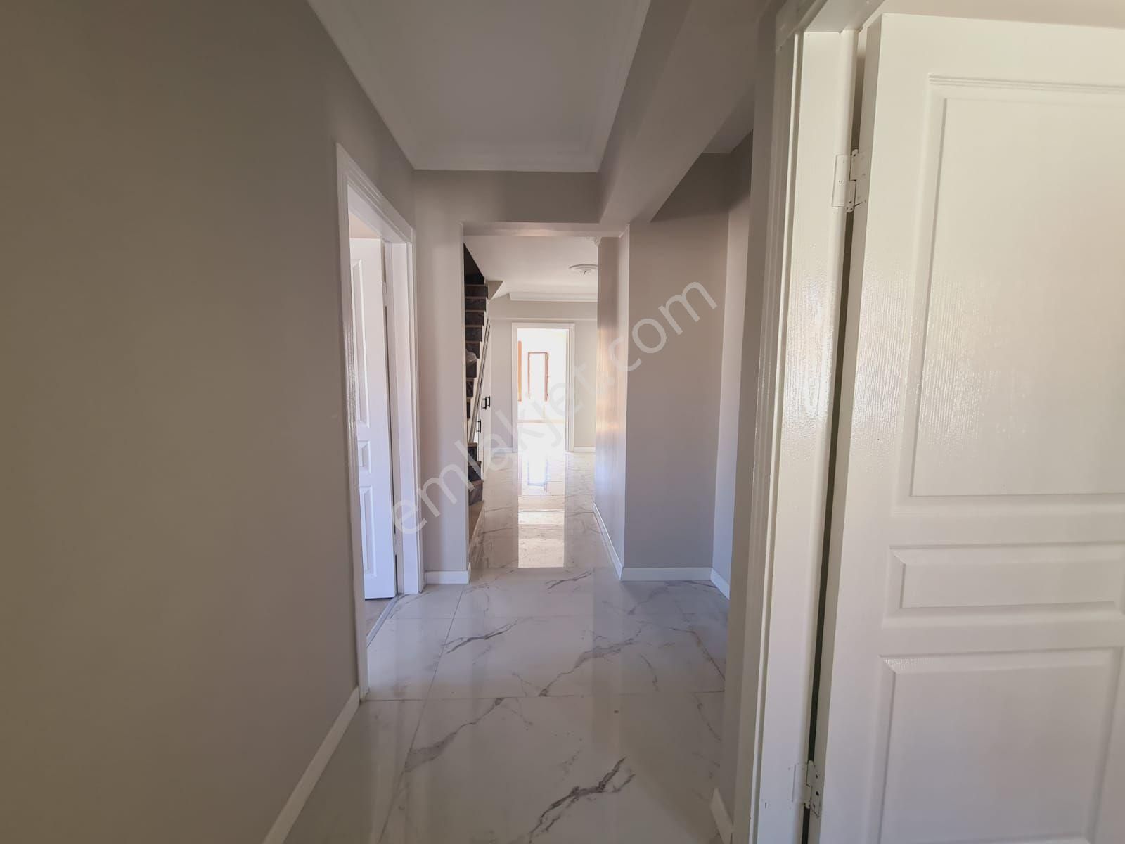 Melek Özen İ.ö.o Arkasında Full Yapılı Asansörlü 6+1 - Görsel 8