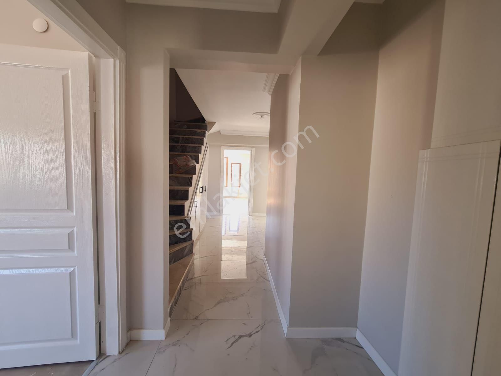 Melek Özen İ.ö.o Arkasında Full Yapılı Asansörlü 6+1 - Görsel 10