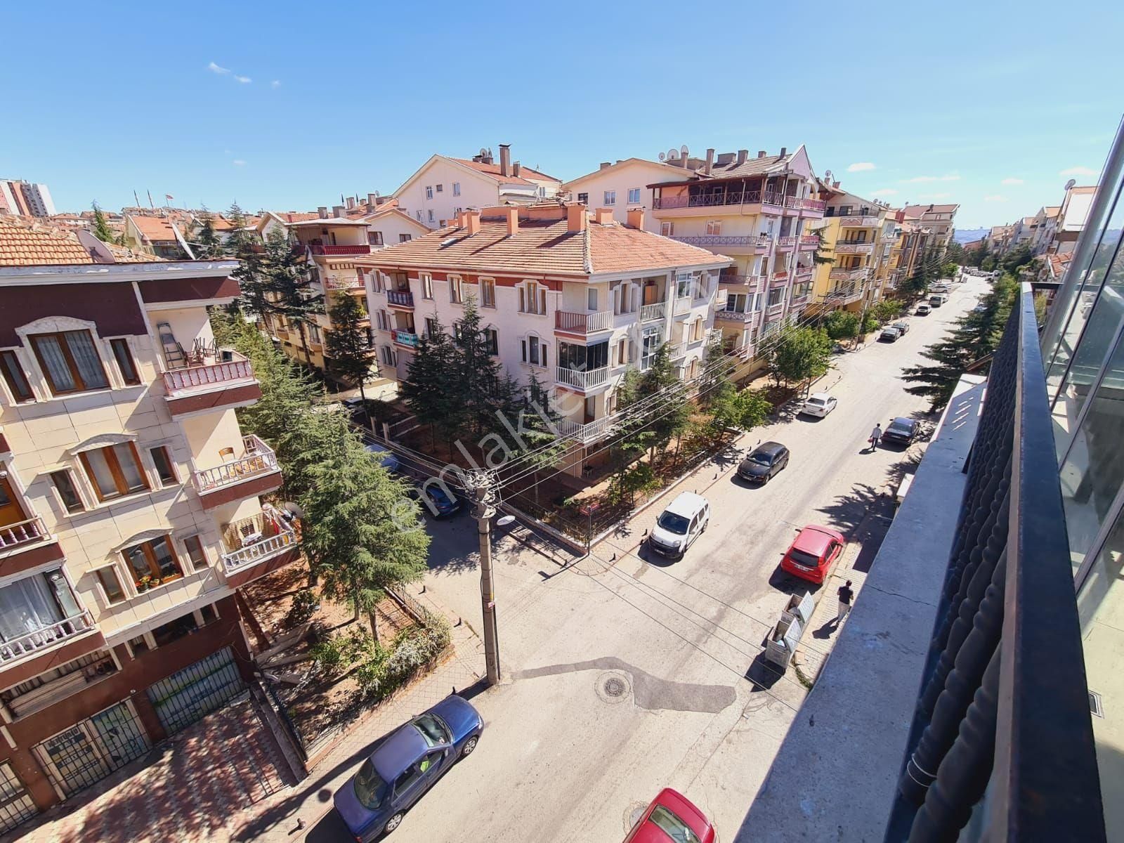 Melek Özen İ.ö.o Arkasında Full Yapılı Asansörlü 6+1 - Görsel 19