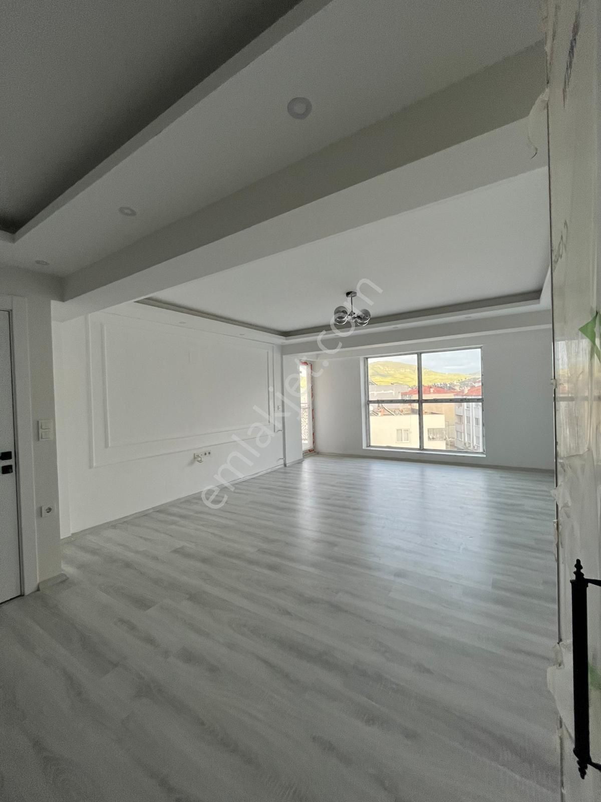 Dyk Est Emlaktan Karaçalı Mah. 3+1 140 M2 Ebeveyn Banyolu Sıfır Satılık Çatı Dubleks - Görsel 6