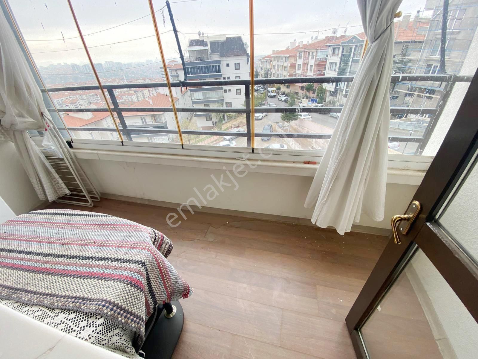 Uzman Emlak'dan Keçiören Bağlarbaşı Mh'de Site İçerisinde Asansörlü Isı Yalıtımlı 6.katta 3+1 Daire - Görsel 15