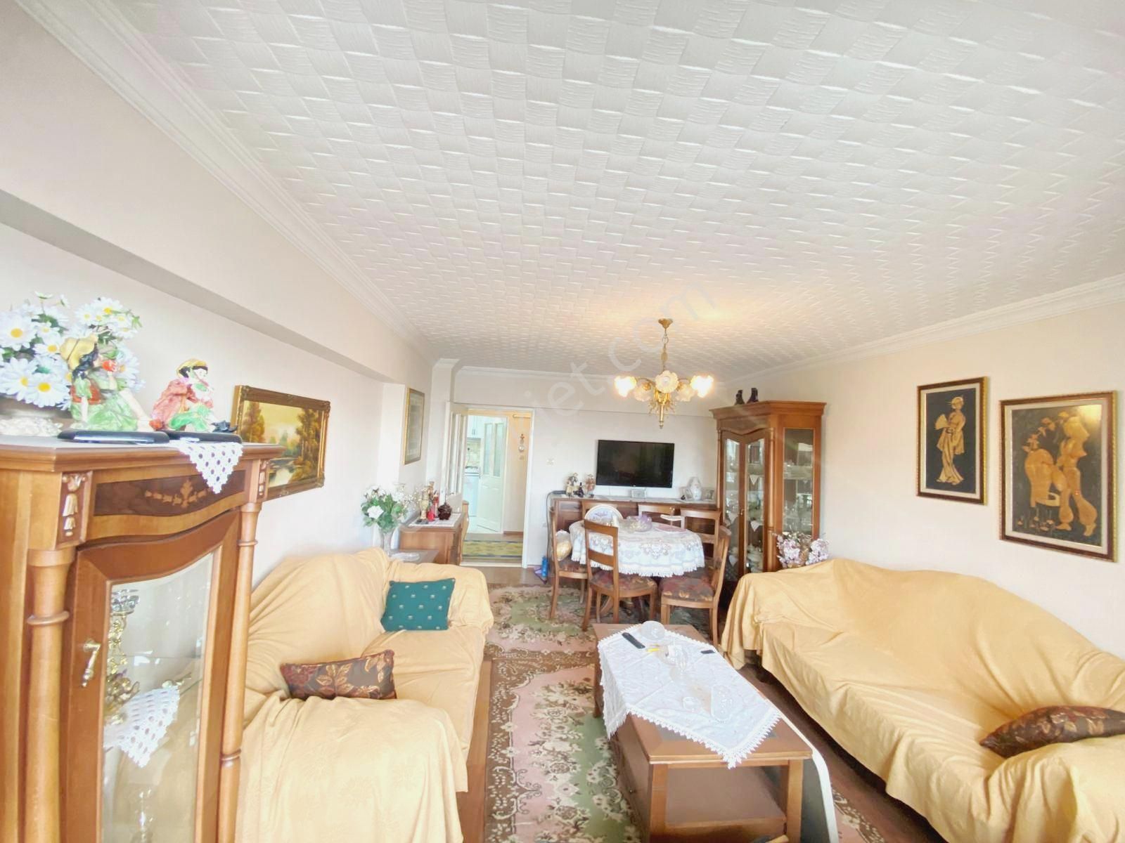 Uzman Emlak'dan Keçiören Bağlarbaşı Mh'de Site İçerisinde Asansörlü Isı Yalıtımlı 6.katta 3+1 Daire - Görsel 4