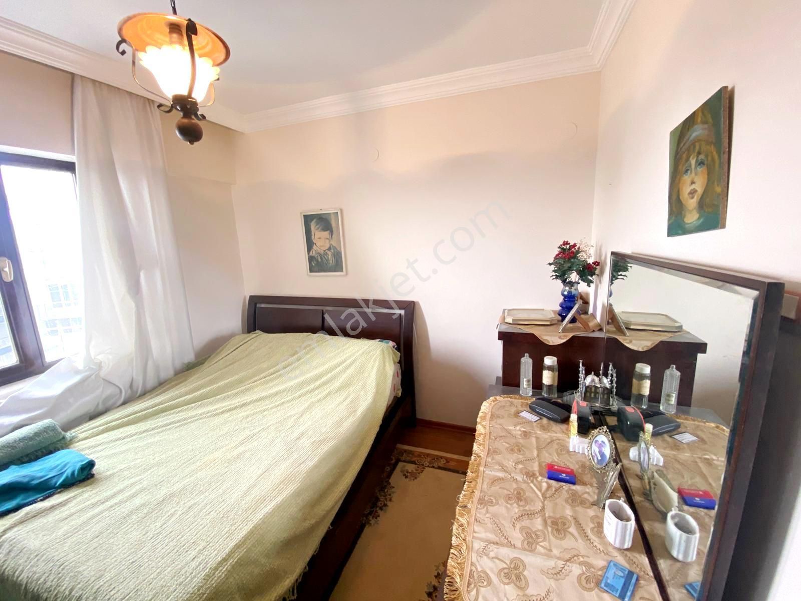 Uzman Emlak'dan Keçiören Bağlarbaşı Mh'de Site İçerisinde Asansörlü Isı Yalıtımlı 6.katta 3+1 Daire - Görsel 13