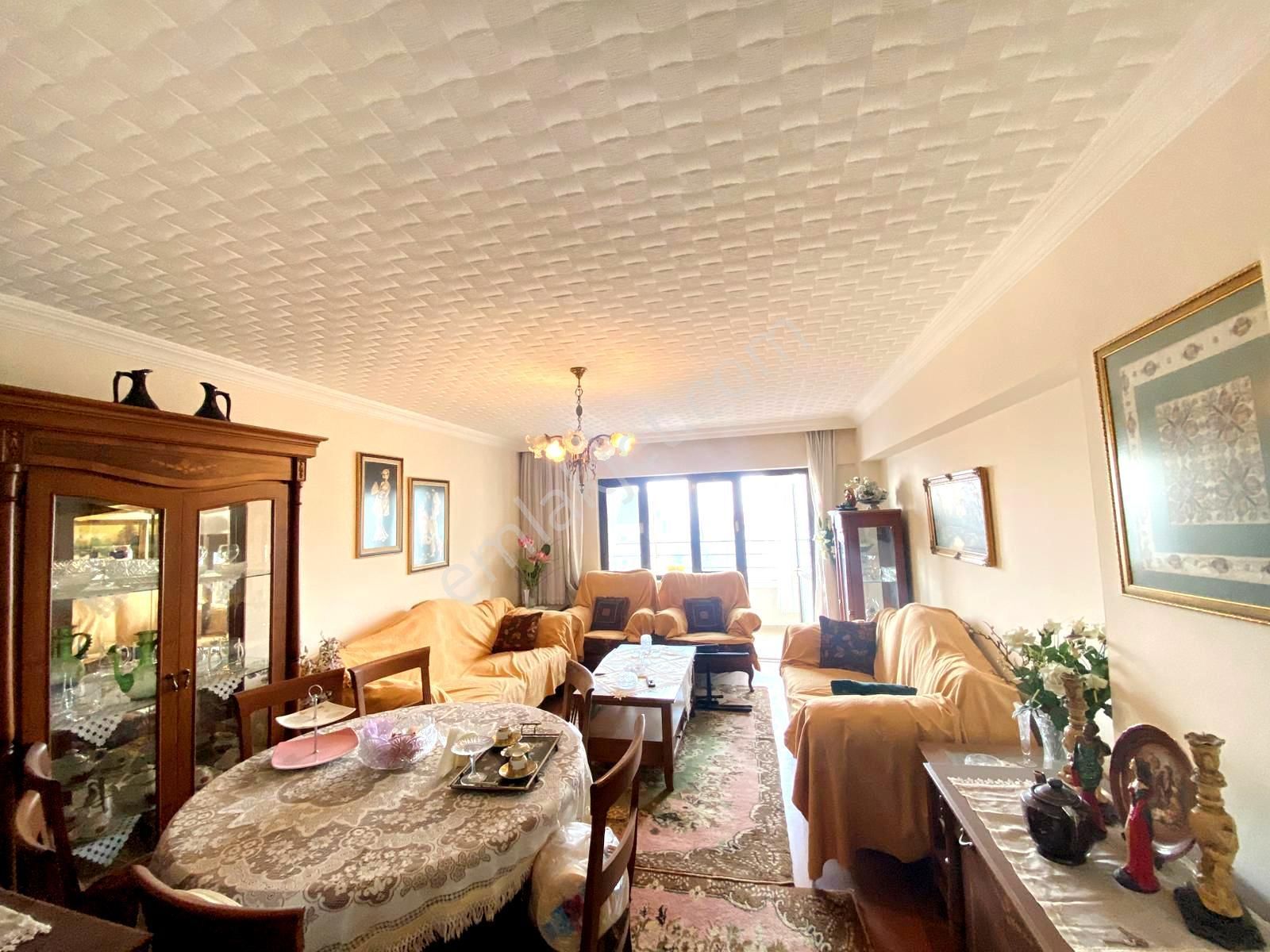 Uzman Emlak'dan Keçiören Bağlarbaşı Mh'de Site İçerisinde Asansörlü Isı Yalıtımlı 6.katta 3+1 Daire - Görsel 2