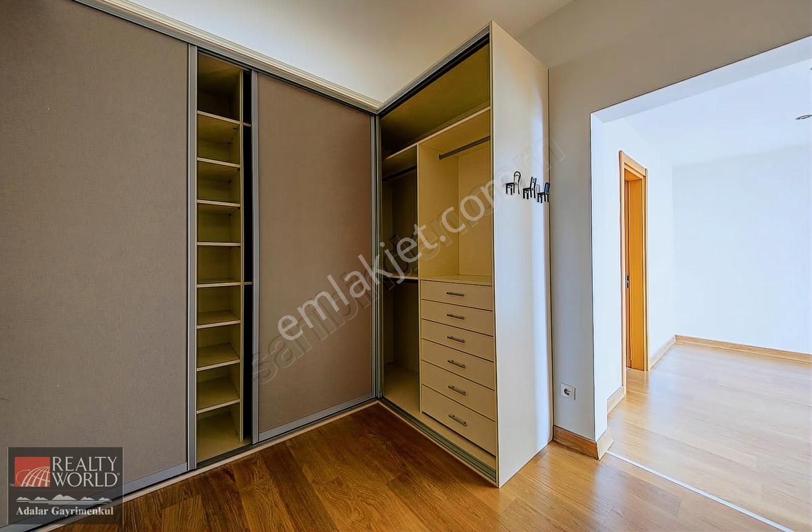 Nısh Adalar 'da Cihan Albayrak 'tan Kaptan Köşkü Satılık 3+1 - Görsel 12