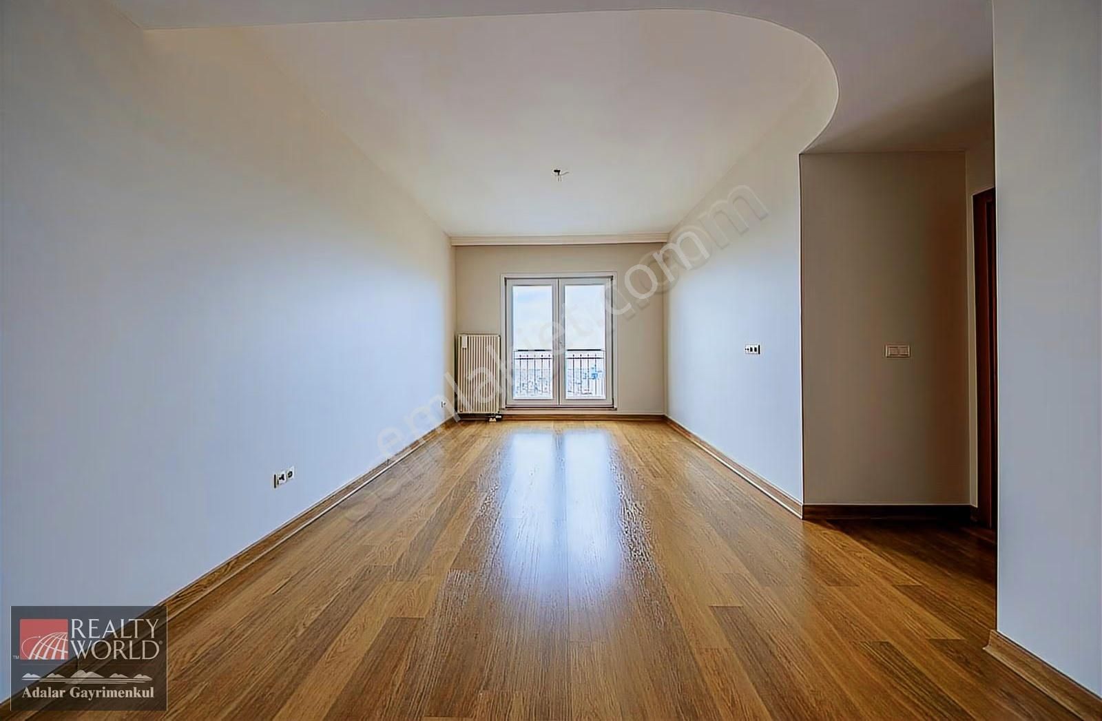 Nısh Adalar 'da Cihan Albayrak 'tan Kaptan Köşkü Satılık 3+1 - Görsel 4