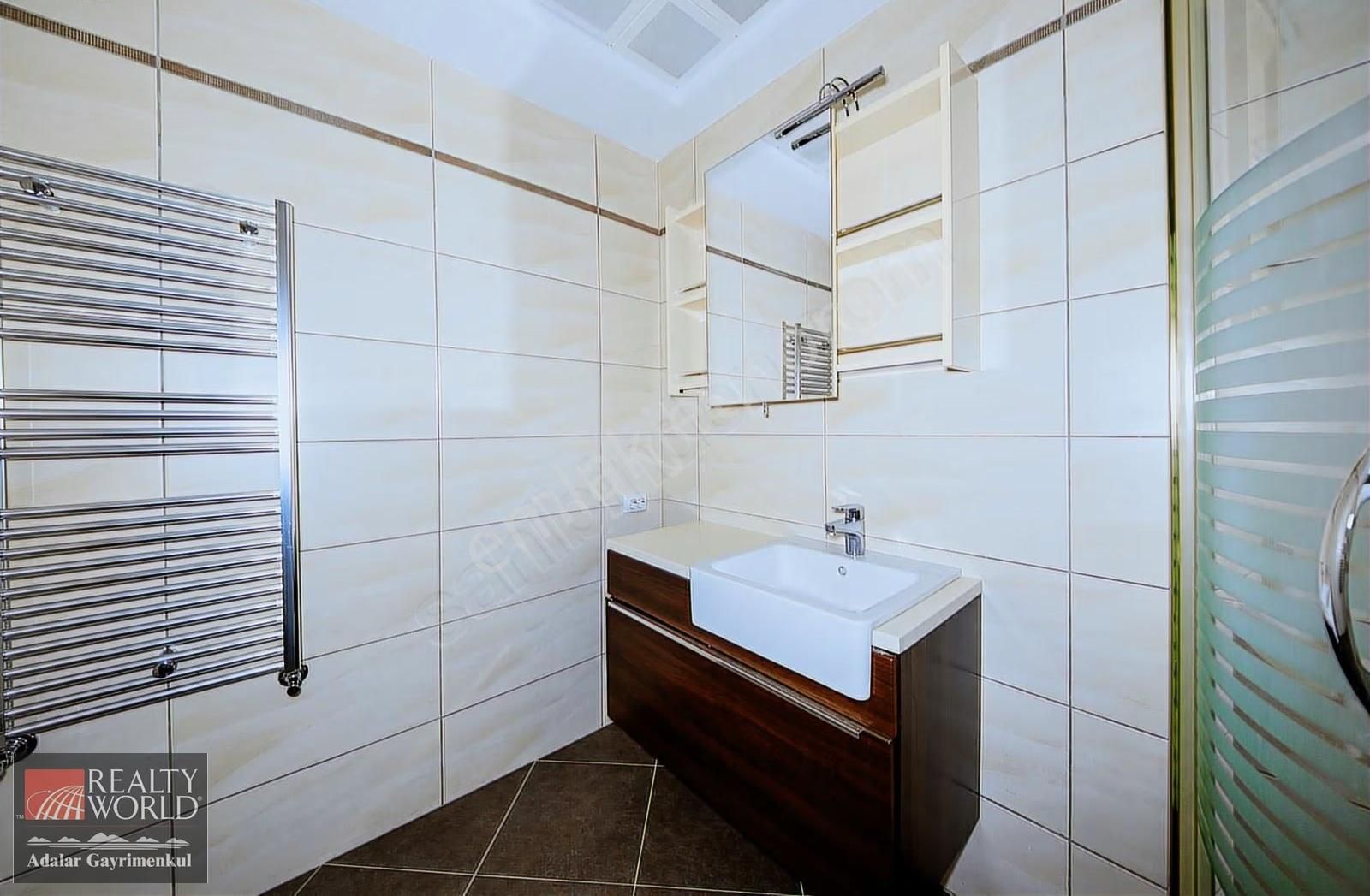 Nısh Adalar 'da Cihan Albayrak 'tan Kaptan Köşkü Satılık 3+1 - Görsel 5