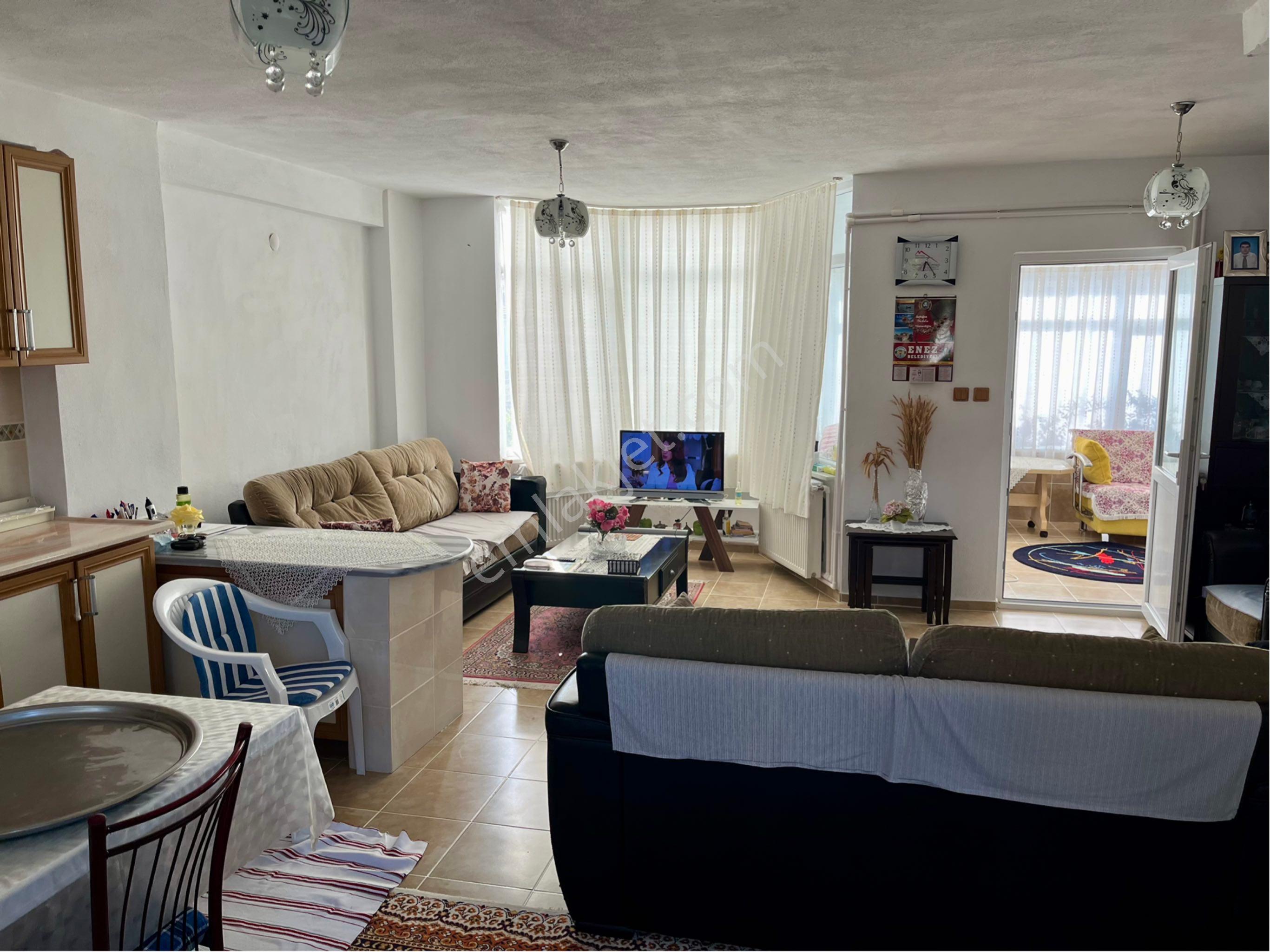 Edirne Enez Trapez’de Bağımsız Oturumlu 782 M2 Bahçeli Emsalsiz Müstakil Tripleks Villa - Görsel 9