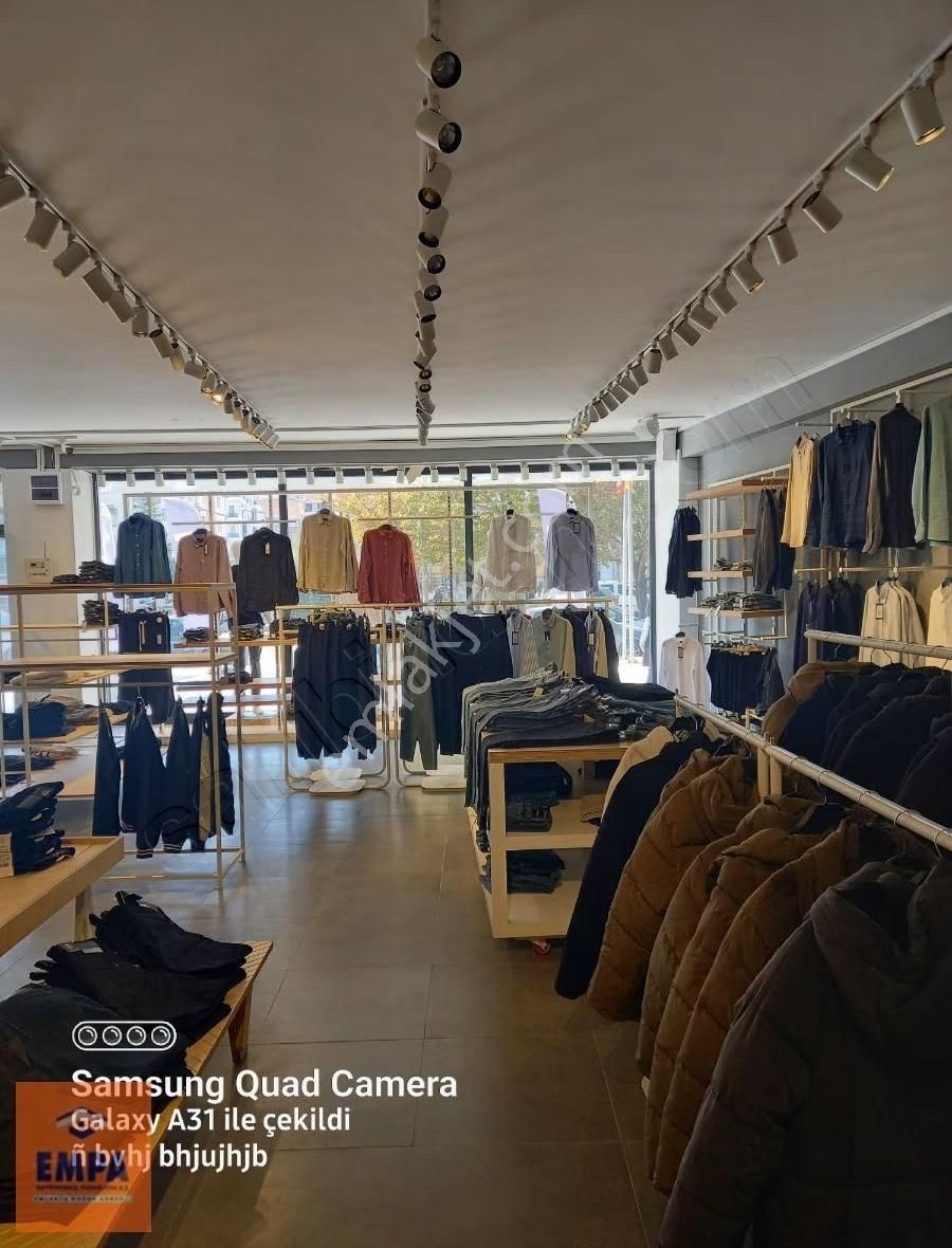 14.cadde Üzerinde Tabela Değeri Yüksek 200 M² Dükkan - Görsel 3