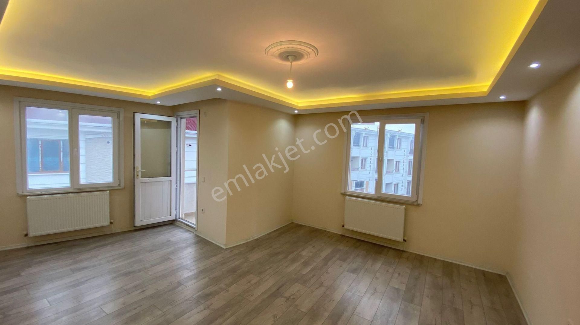 Merkezi Konumda Ferah Geniş Büyük Fırsat 2+1 Satılık Daire - Görsel 14