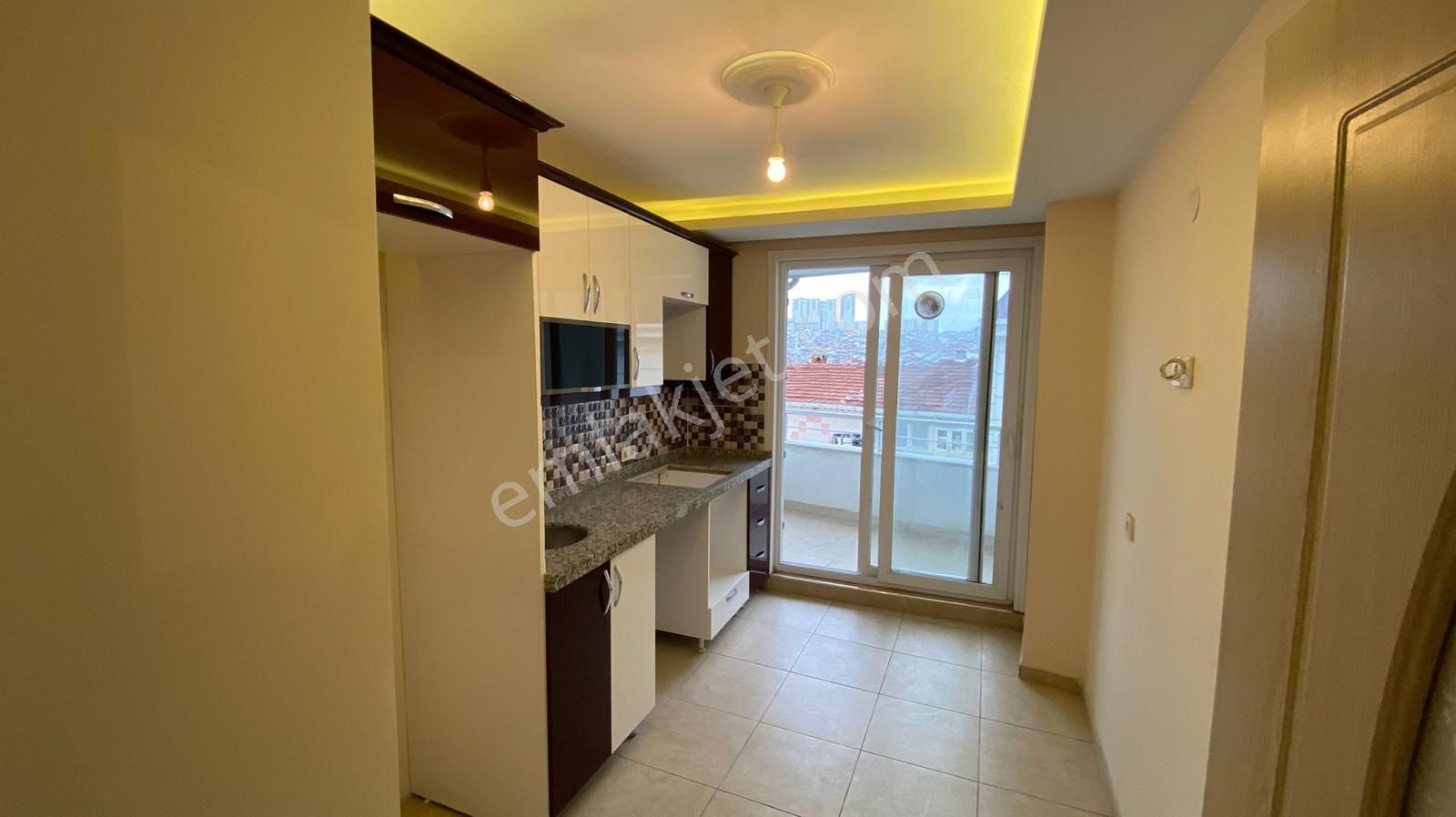 Merkezi Konumda Ferah Geniş Büyük Fırsat 2+1 Satılık Daire