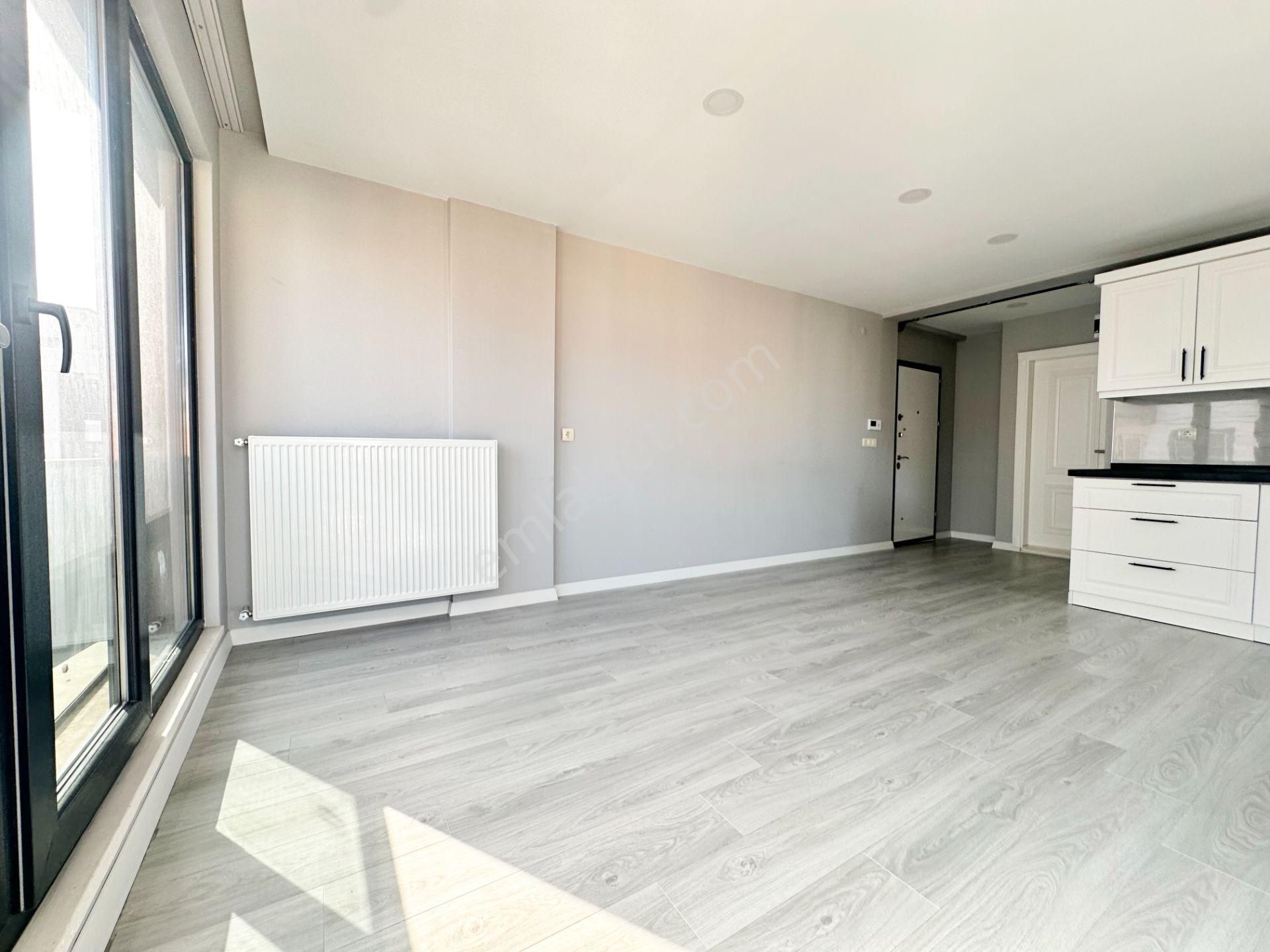 Tramvaya 2.bina Denize Yakın Abone Yapılı 1+1 Daire - Görsel 13