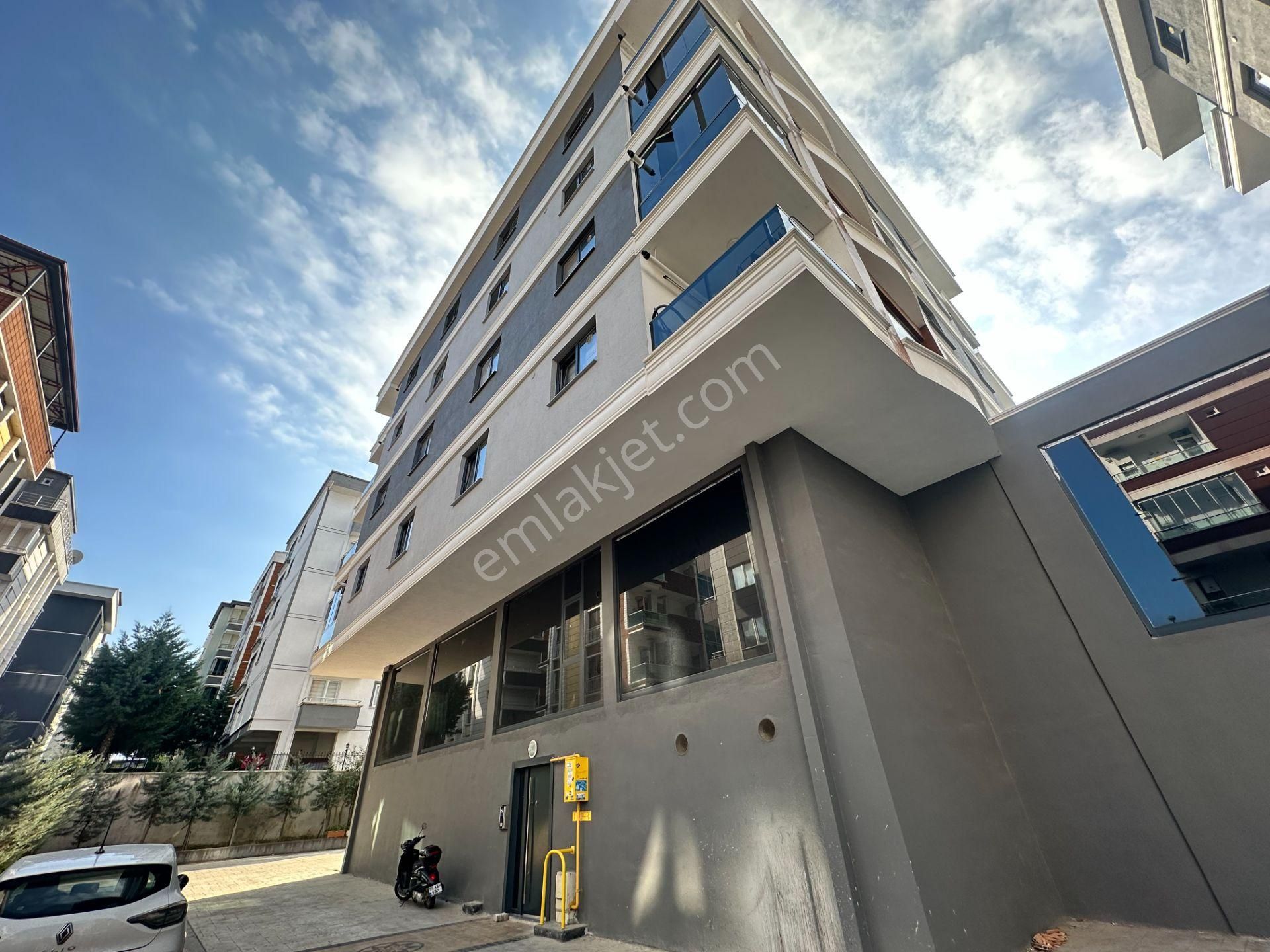 Tramvaya 2.bina Denize Yakın Abone Yapılı 1+1 Daire - Görsel 27