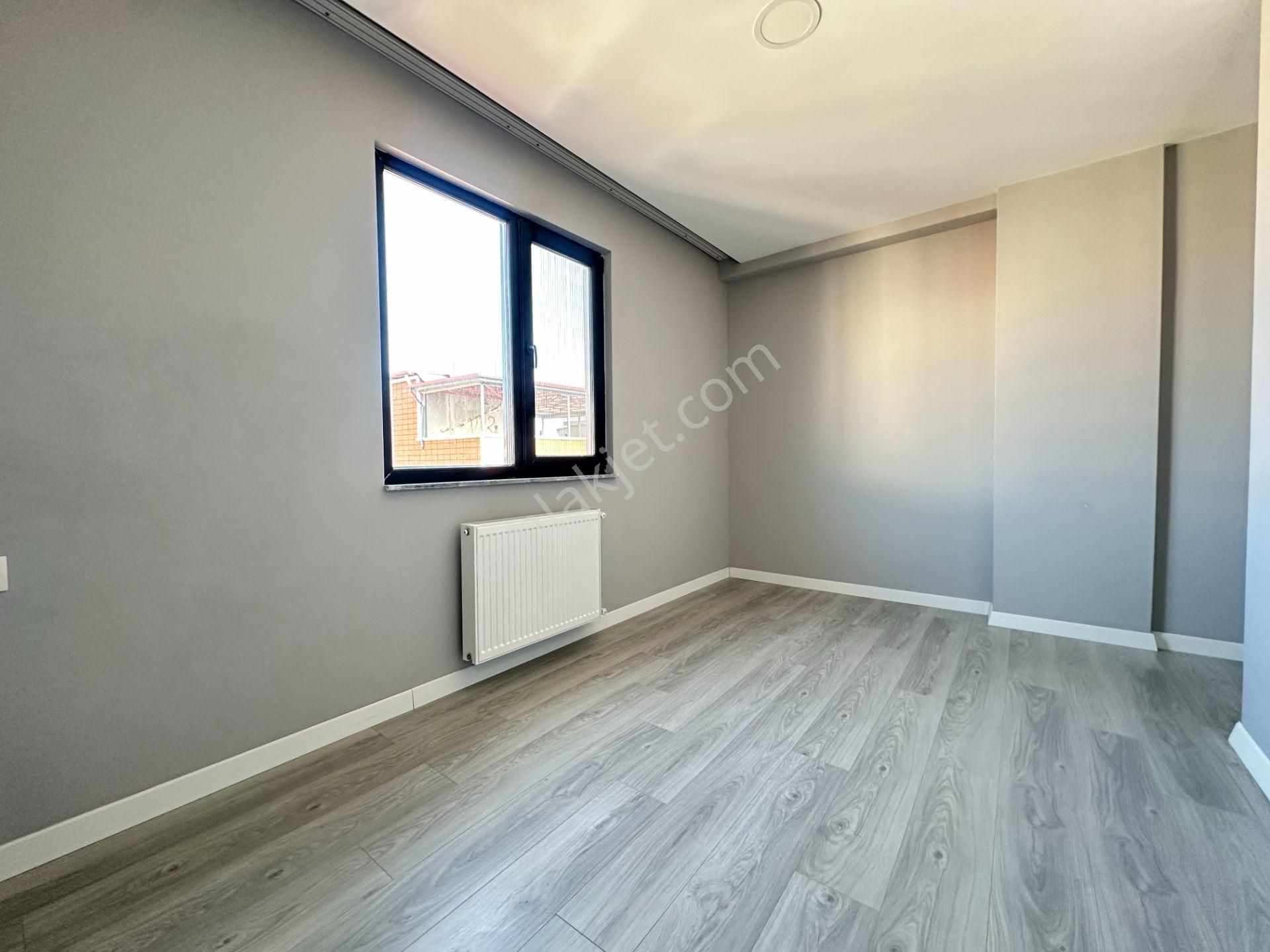 Tramvaya 2.bina Denize Yakın Abone Yapılı 1+1 Daire - Görsel 16