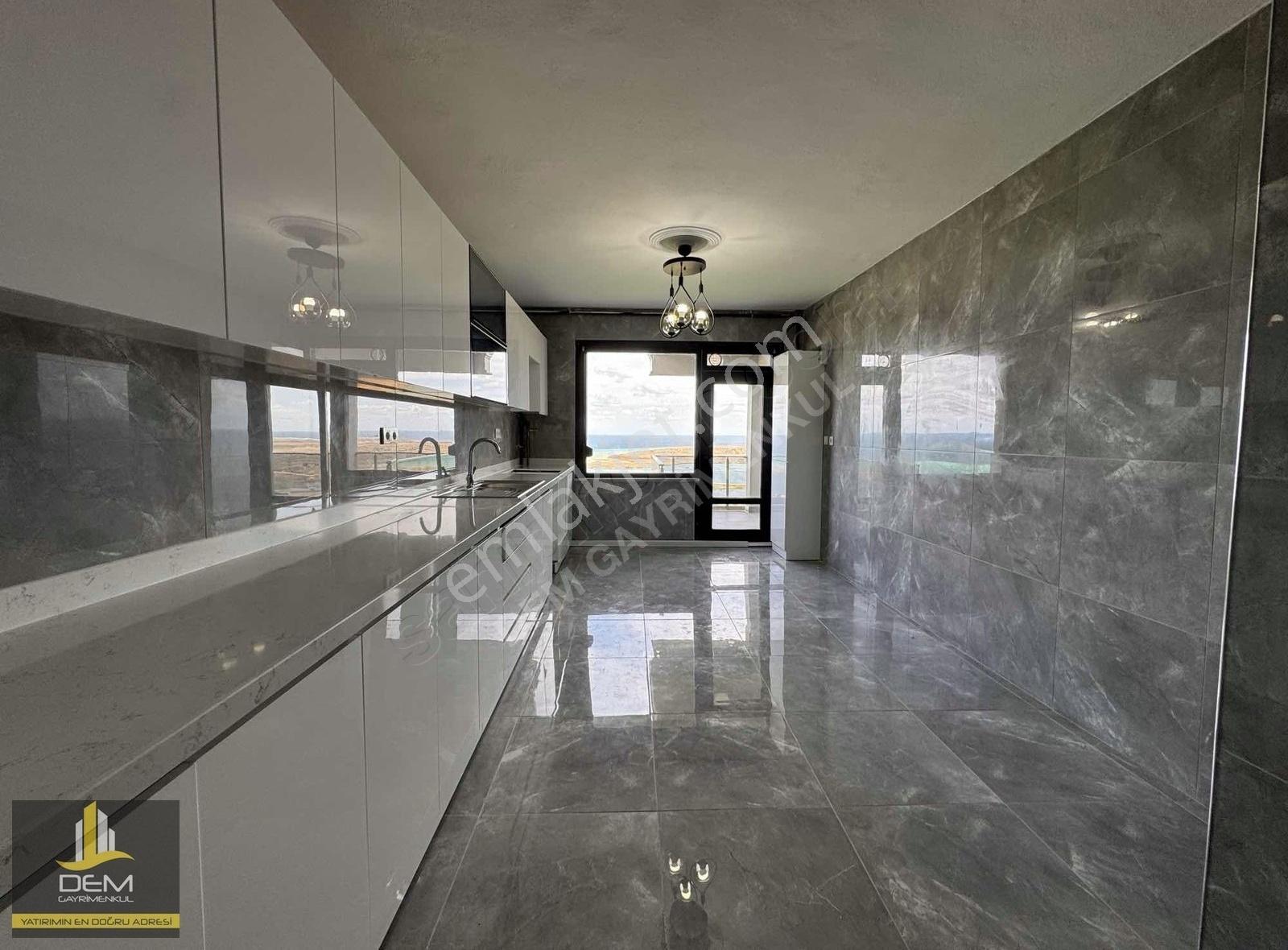 Arnavutköy Yeniköy'de (karaburun) Deniz Manzaralı Villa - Görsel 17