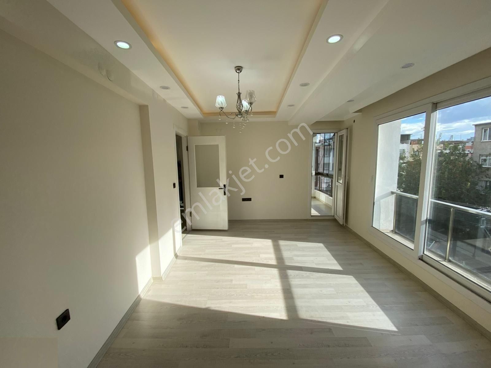 Buca Yeşilbağlar Mah Anacadde Plan Projeli 2+1 - Görsel 7