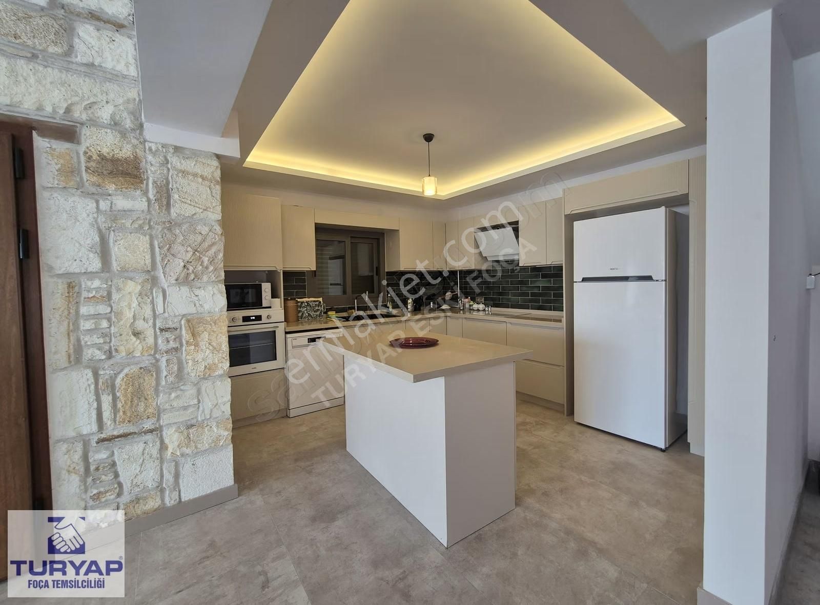 Turyap Foça'dan Satılık Dubleks Havuzlu Müstakil Villa - Görsel 2