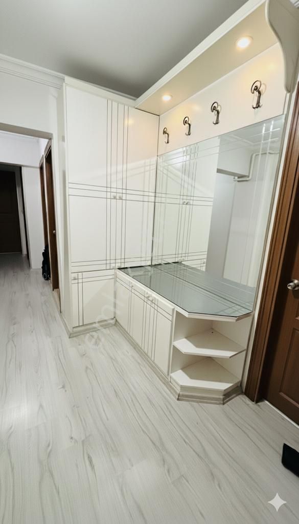 Bornova Metro Durağı Tam Karşısında 3+1 Satılık Daire ! - Görsel 21