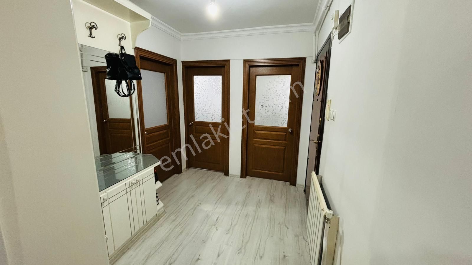 Bornova Metro Durağı Tam Karşısında 3+1 Satılık Daire ! - Görsel 23