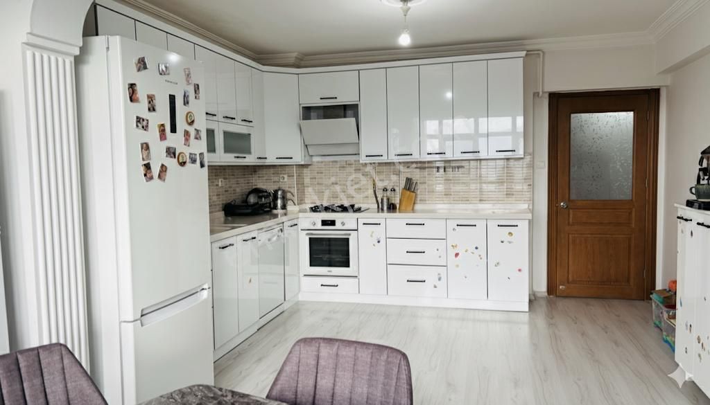 Bornova Metro Durağı Tam Karşısında 3+1 Satılık Daire ! - Görsel 7