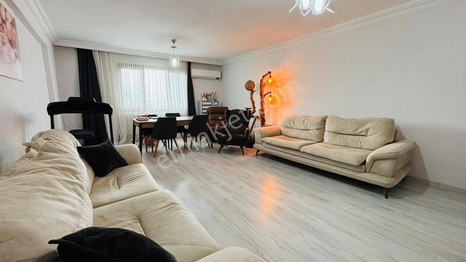 Bornova Metro Durağı Tam Karşısında 3+1 Satılık Daire ! - Görsel 3