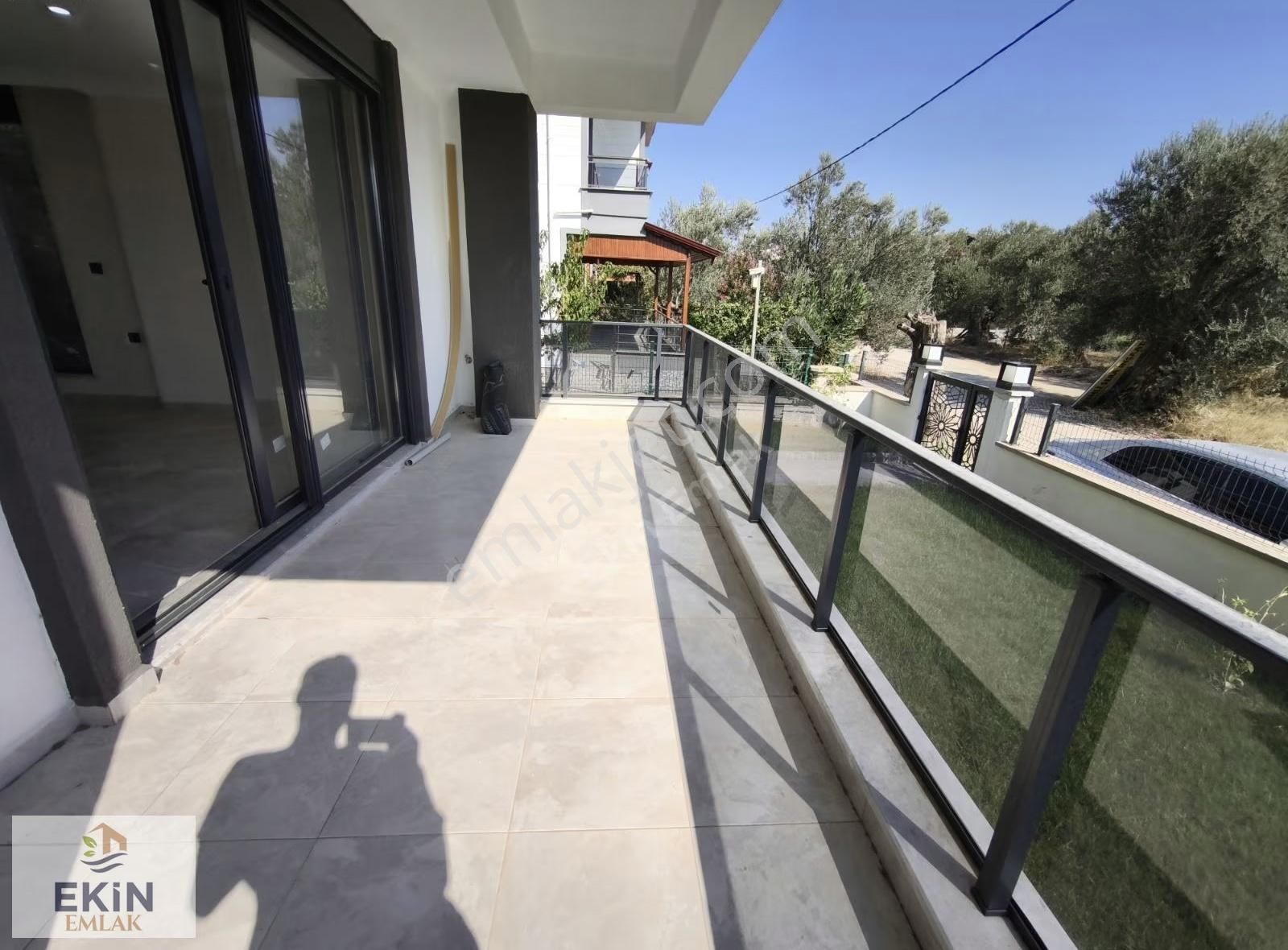 Güre'de Denize Çok Yakın Sıfır 4+1 Tripleks Villa - Görsel 12