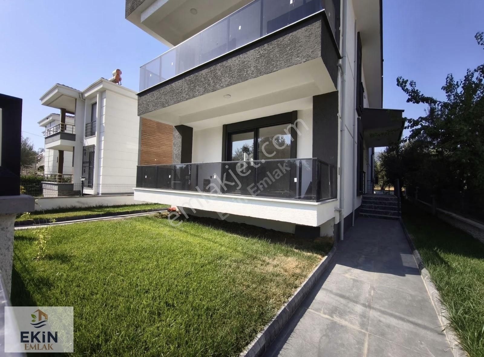 Güre'de Denize Çok Yakın Sıfır 4+1 Tripleks Villa - Görsel 10