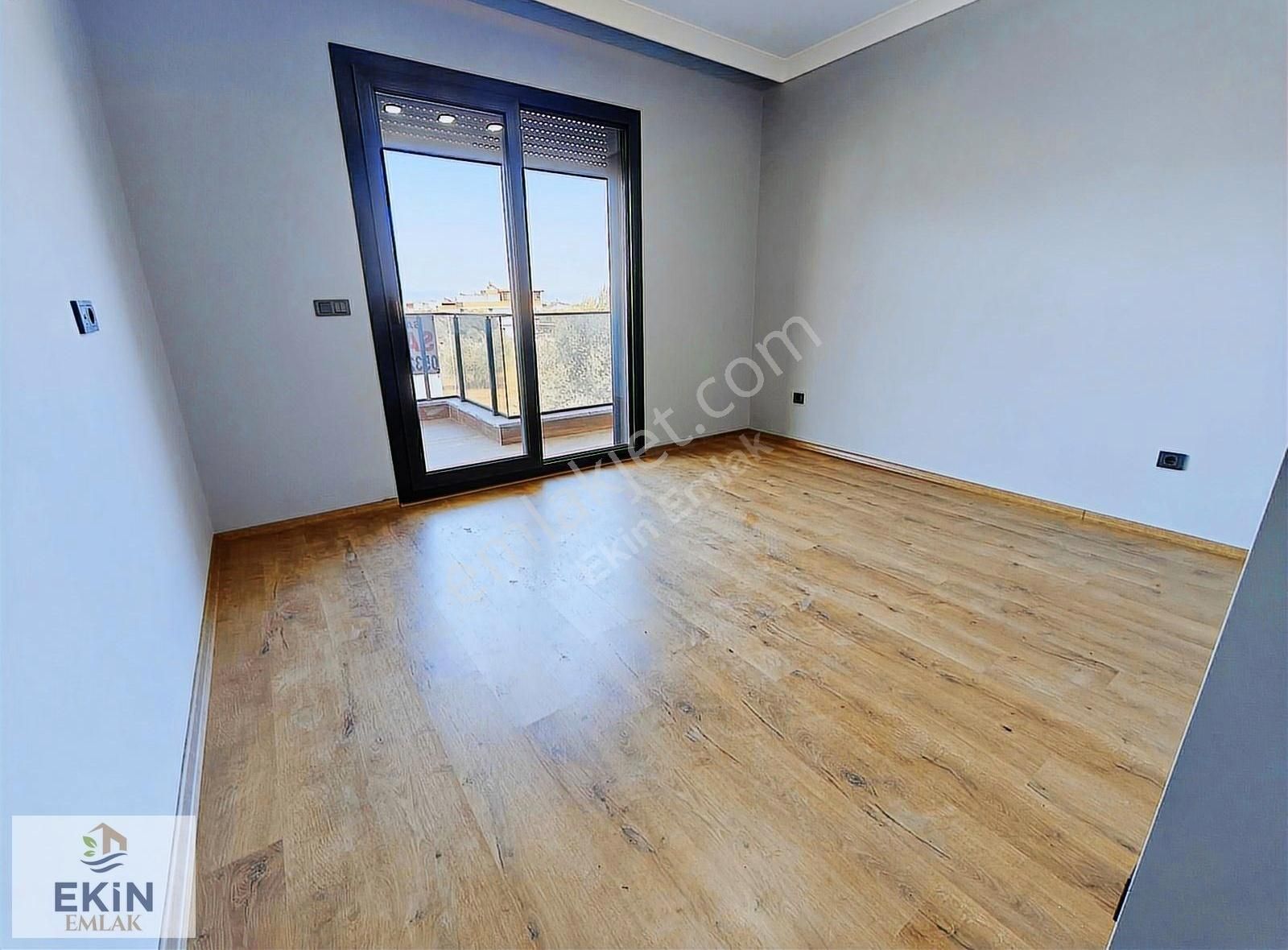 Güre'de Denize Yakın, Sıfır 6+1 Tripleks Villa! - Görsel 24