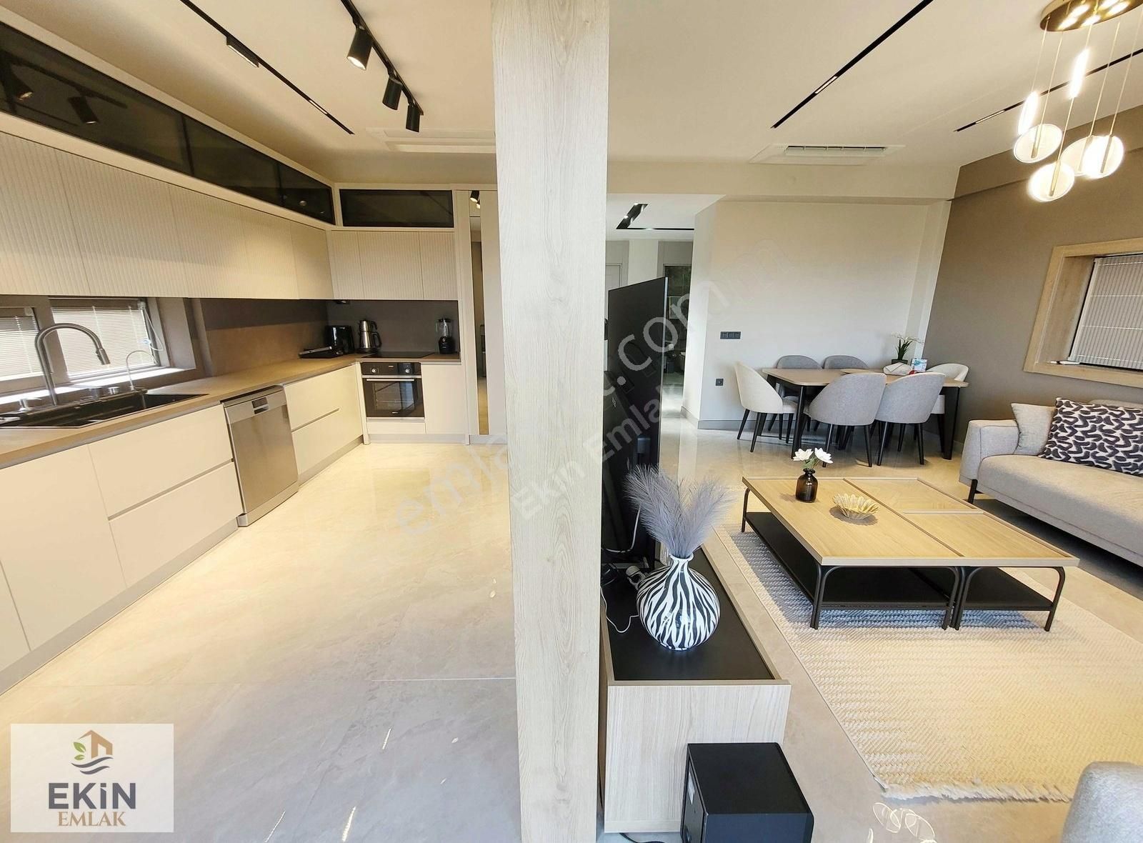 Kuş Sesleri Ve Deniz Esintisi Eşliğinde Bir Hayat! 4+1 Villa - Görsel 5